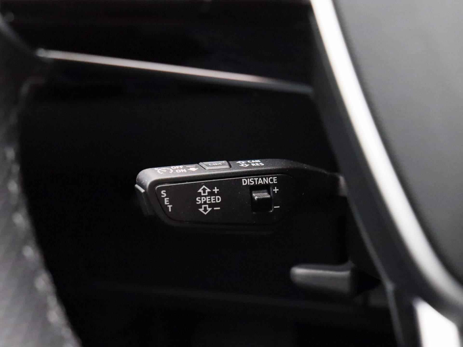 Audi e-tron S quattro 95 kWh 503 PK | Automaat | Navigatie | 360 Camera | Adaptive Cruise Control | Panoramadak | Stoelverwarming | Apple Carplay | Android Auto | Lichtmetalen velgen | Head-up Display | B&O Premium | - 27/61