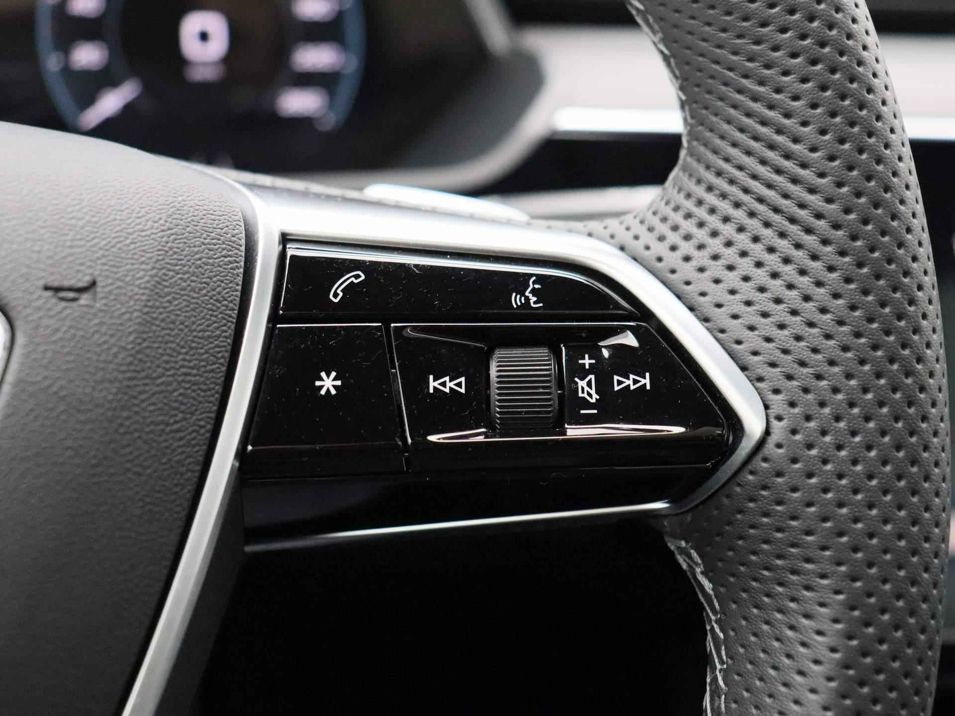 Audi e-tron S quattro 95 kWh 503 PK | Automaat | Navigatie | 360 Camera | Adaptive Cruise Control | Panoramadak | Stoelverwarming | Apple Carplay | Android Auto | Lichtmetalen velgen | Head-up Display | B&O Premium | - 32/61
