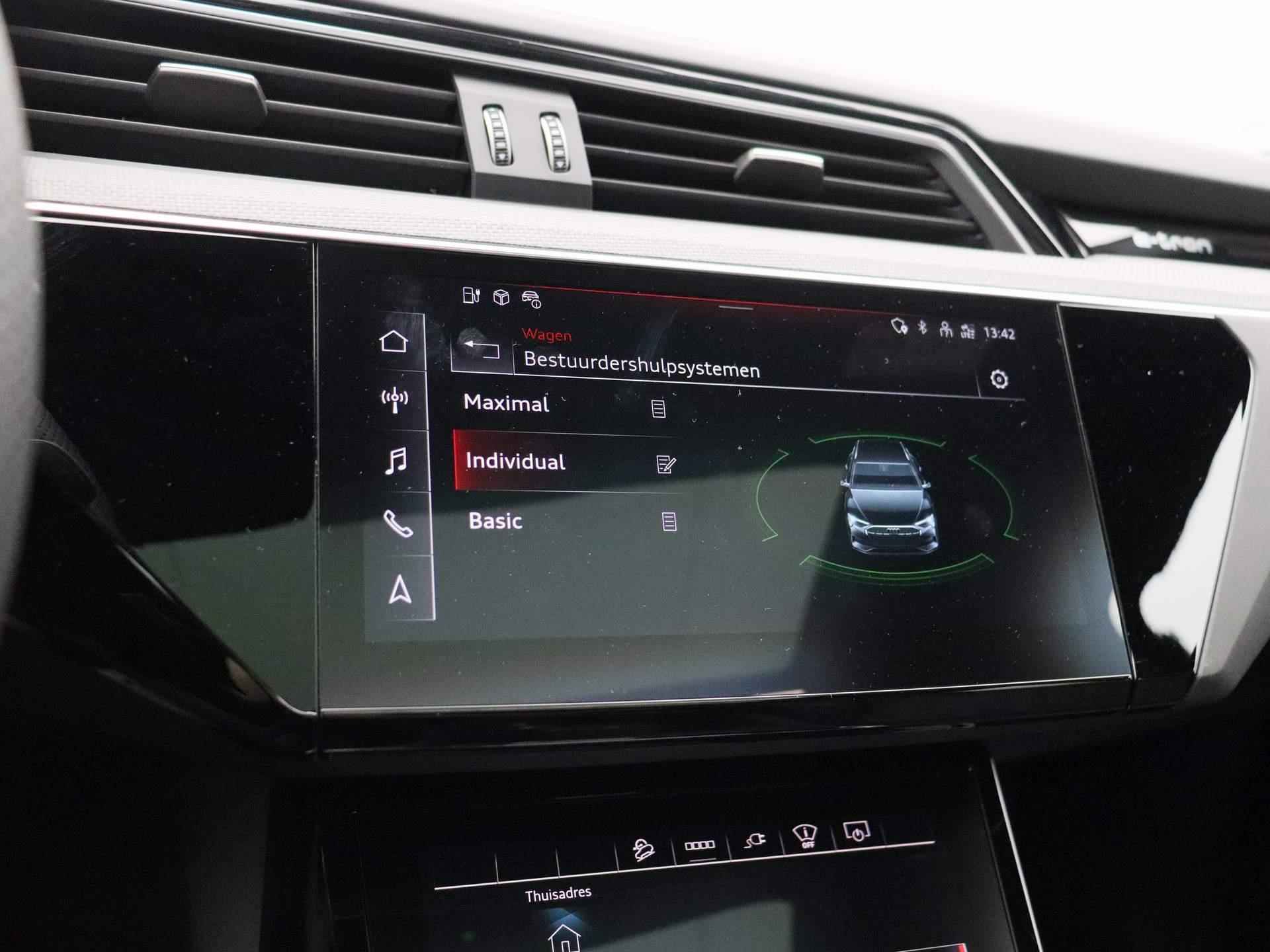 Audi e-tron S quattro 95 kWh 503 PK | Automaat | Navigatie | 360 Camera | Adaptive Cruise Control | Panoramadak | Stoelverwarming | Apple Carplay | Android Auto | Lichtmetalen velgen | Head-up Display | B&O Premium | - 43/61