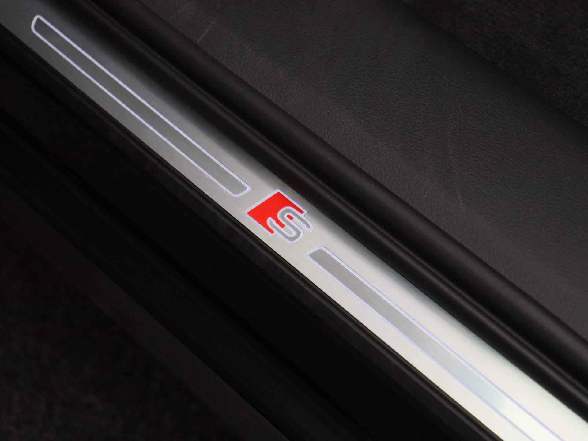 Audi e-tron S quattro 95 kWh 503 PK | Automaat | Navigatie | 360 Camera | Adaptive Cruise Control | Panoramadak | Stoelverwarming | Apple Carplay | Android Auto | Lichtmetalen velgen | Head-up Display | B&O Premium | - 45/61