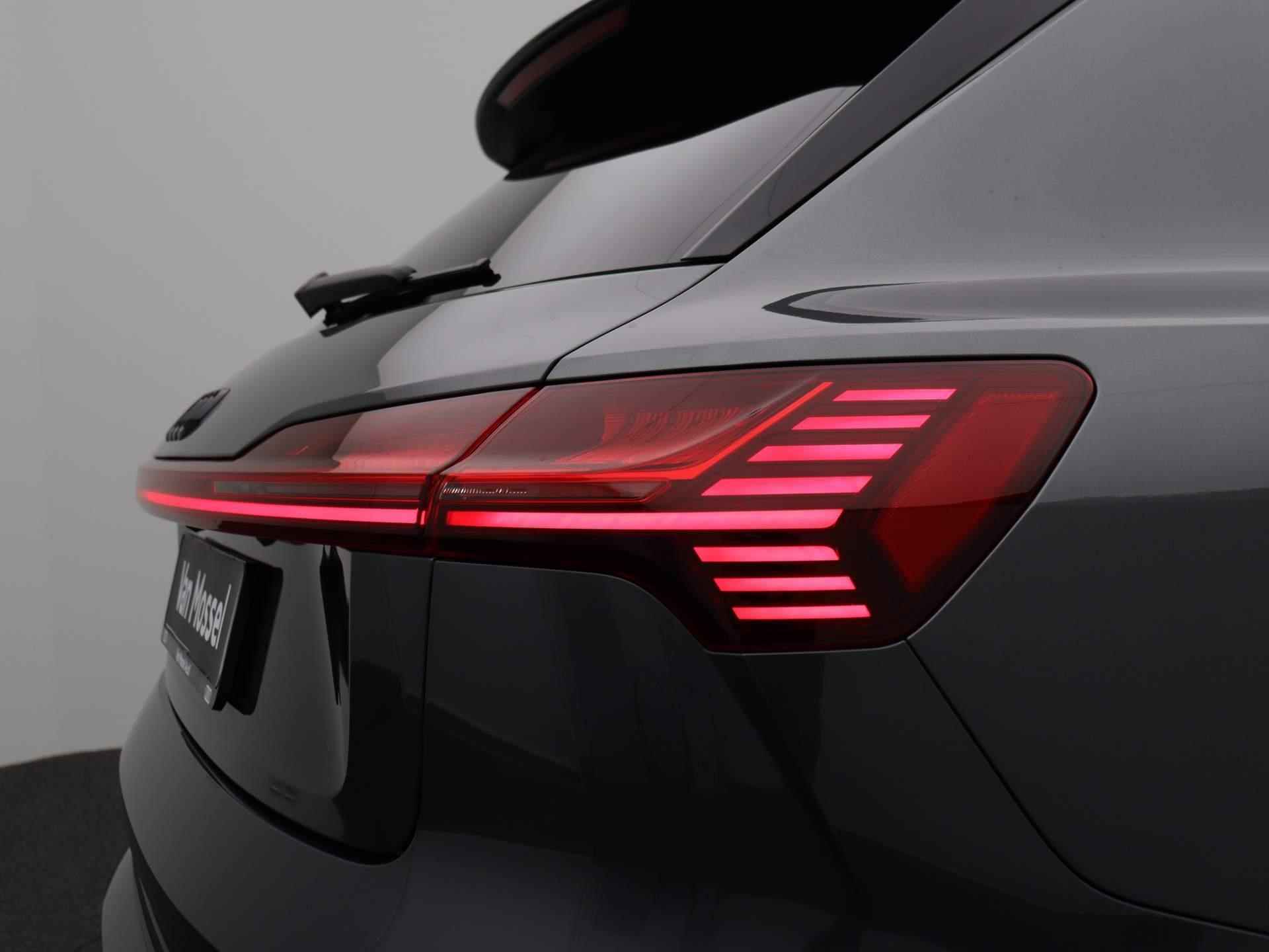 Audi e-tron S quattro 95 kWh 503 PK | Automaat | Navigatie | 360 Camera | Adaptive Cruise Control | Panoramadak | Stoelverwarming | Apple Carplay | Android Auto | Lichtmetalen velgen | Head-up Display | B&O Premium | - 50/61