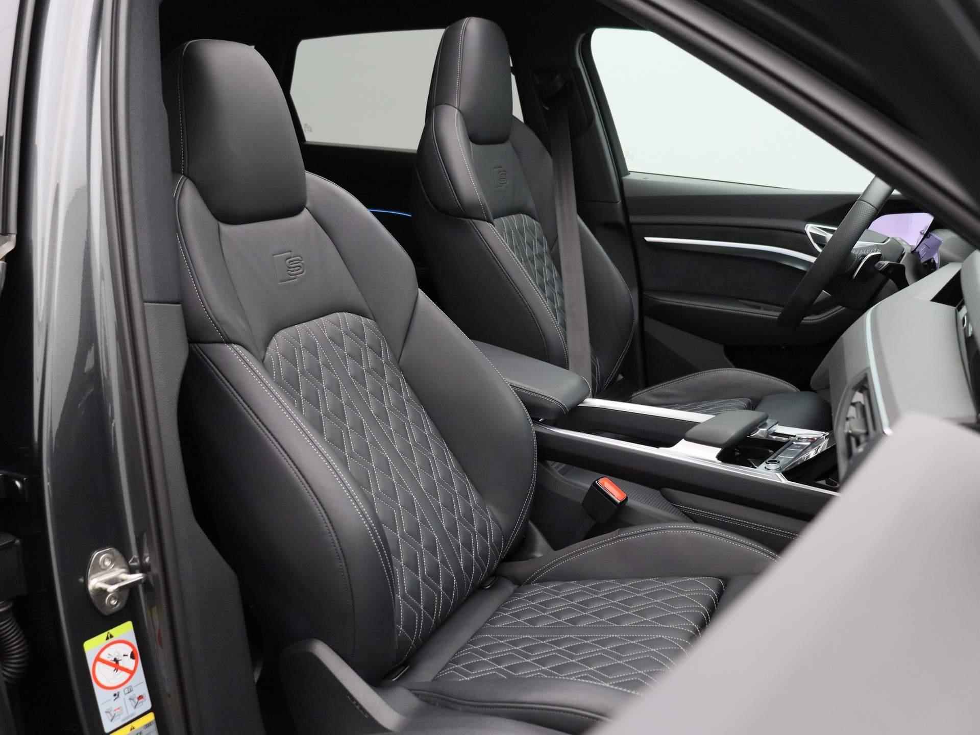 Audi e-tron S quattro 95 kWh 503 PK | Automaat | Navigatie | 360 Camera | Adaptive Cruise Control | Panoramadak | Stoelverwarming | Apple Carplay | Android Auto | Lichtmetalen velgen | Head-up Display | B&O Premium | - 54/61
