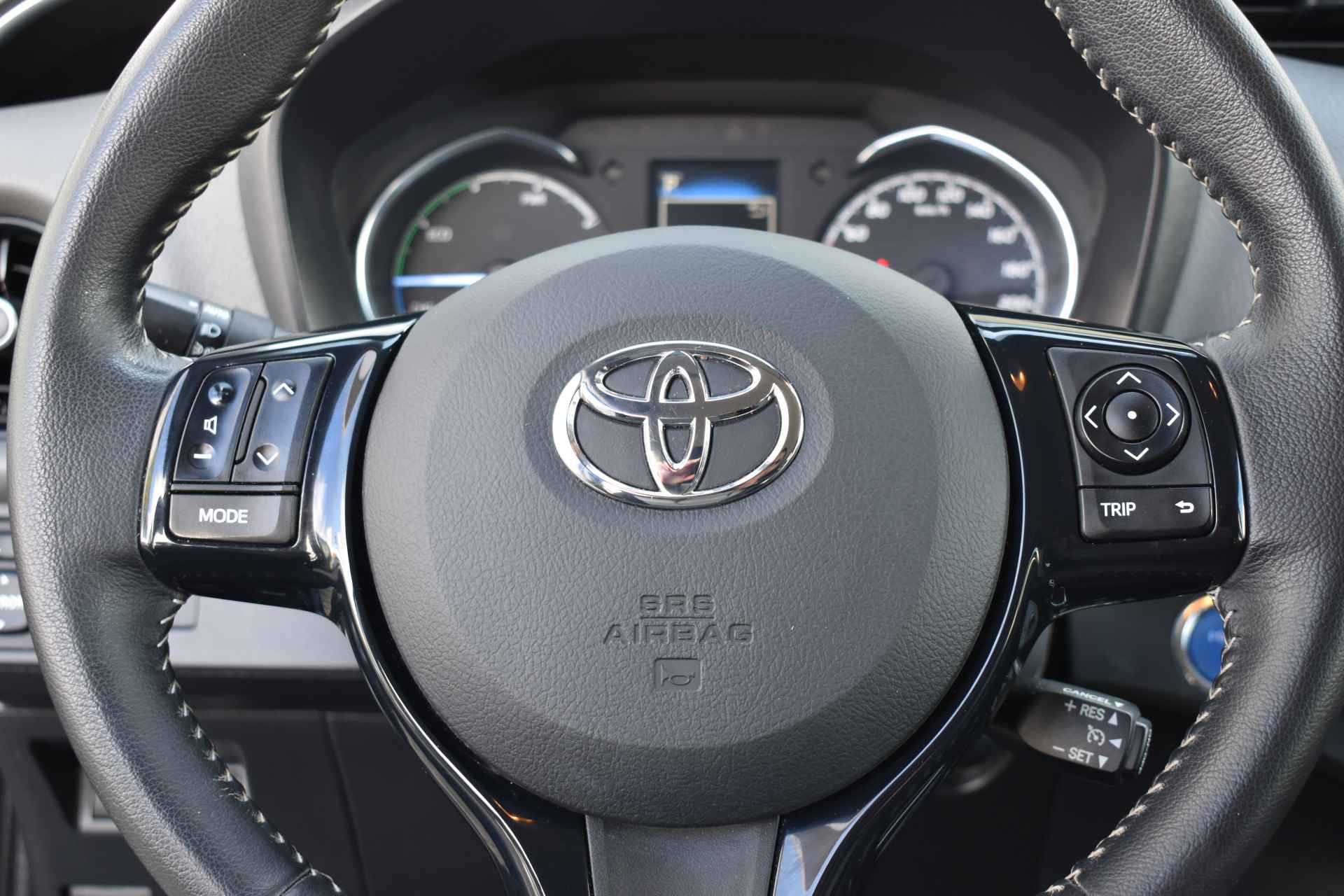 Toyota Yaris 1.5 Hybrid Dynamic - 21/37