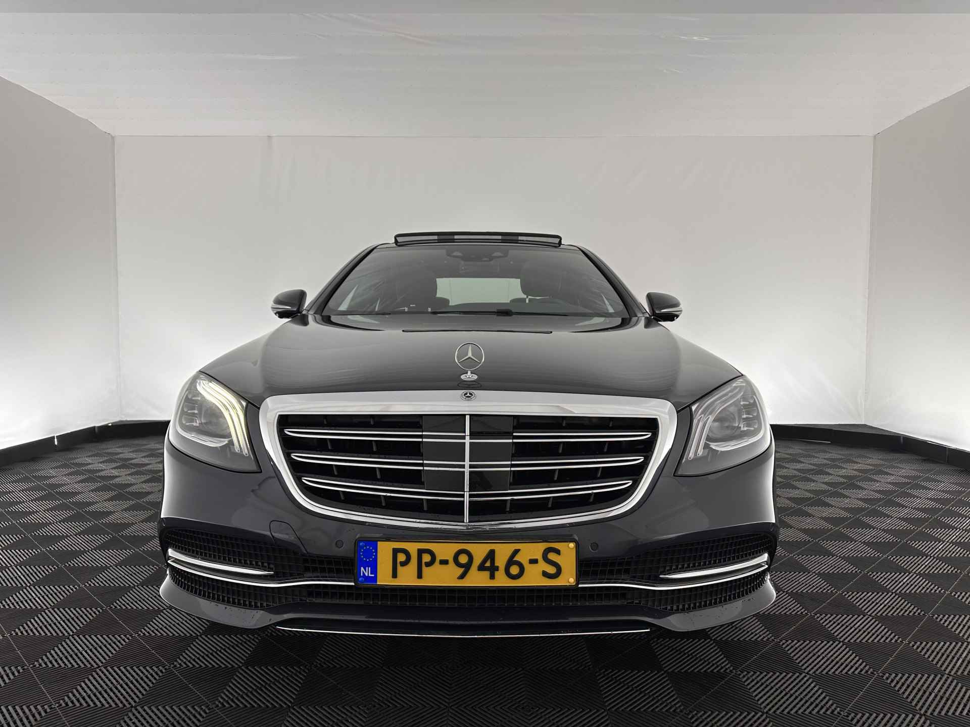 Mercedes-Benz S-Klasse 350d 4Matic Aut. *PANO | DISTRONIC | FULL-LEATHER | FULL-LED | BLINDSPOT | MEMORY-PACK | WIDE-SCREEN-DIGI-COCKPIT | AIR-SUSPENSION | AMBIENT-LIGHT | CAMERA | TOPVIEW | ECC | COMFORT-SEATS | 19''ALU.... - 2/40