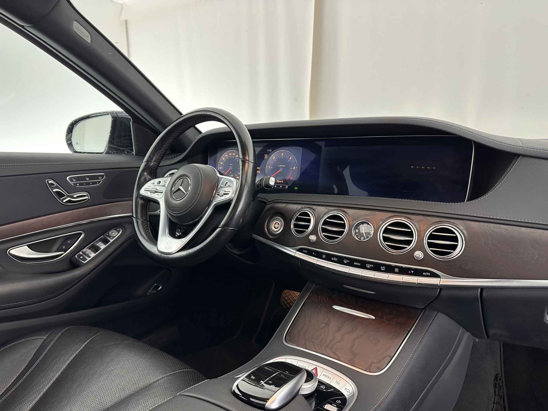 Mercedes-Benz S-Klasse 350d 4Matic Aut. *PANO | DISTRONIC | FULL-LEATHER | FULL-LED | BLINDSPOT | MEMORY-PACK | WIDE-SCREEN-DIGI-COCKPIT | AIR-SUSPENSION | AMBIENT-LIGHT | CAMERA | TOPVIEW | ECC | COMFORT-SEATS | 19''ALU.... - 8/40