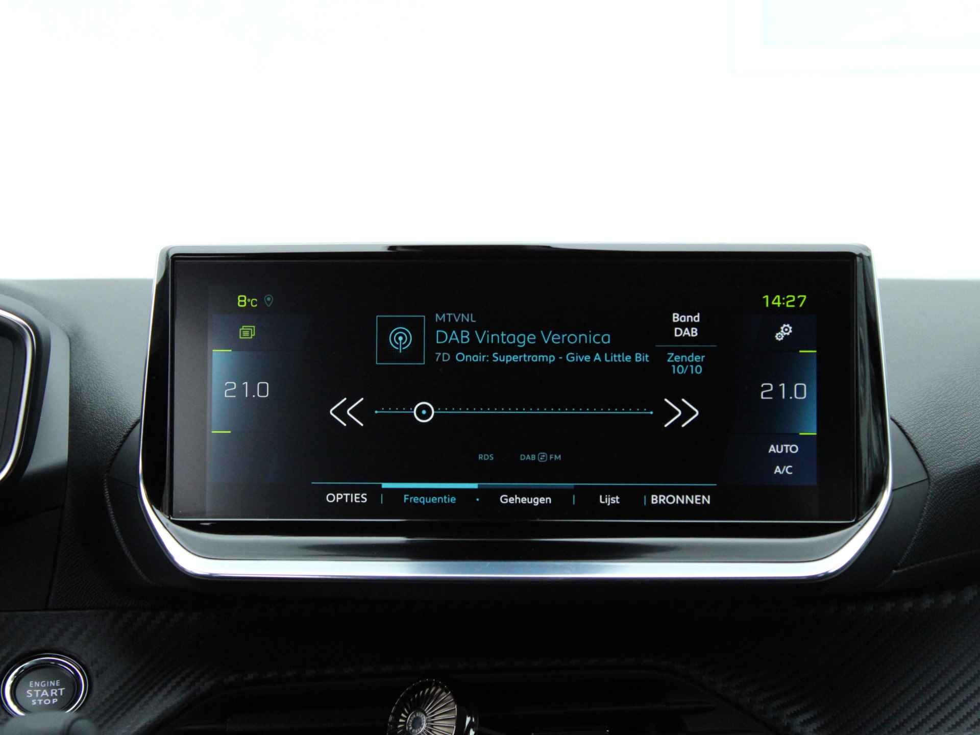 Peugeot e-2008 EV Allure Pack 50 kWh NL AUTO | CARPLAY | SOH BEKEND - 21/42