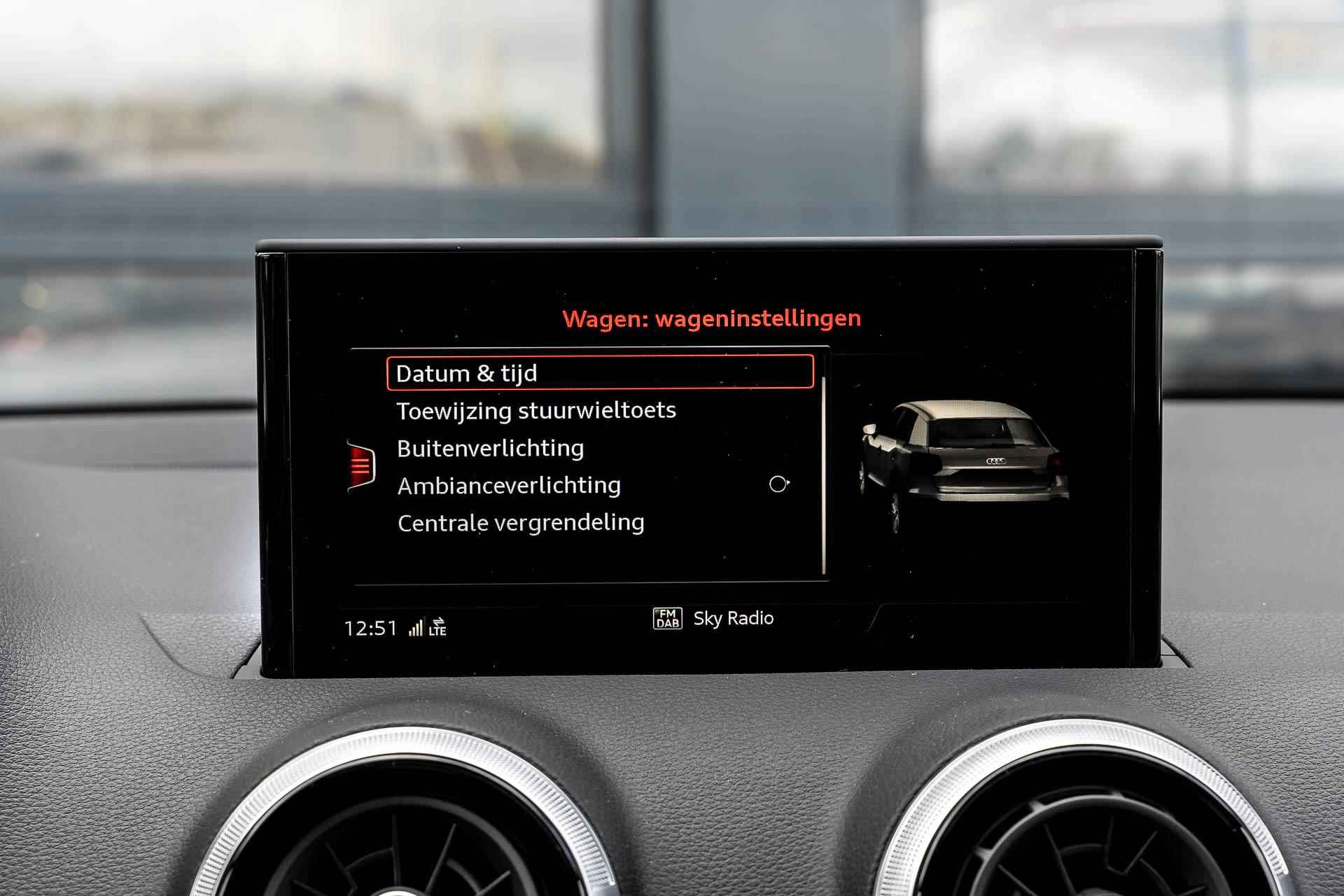 Audi Q2 35 TFSI 150pk S Edition | Panoramadak | 19" Velgen - 37/48