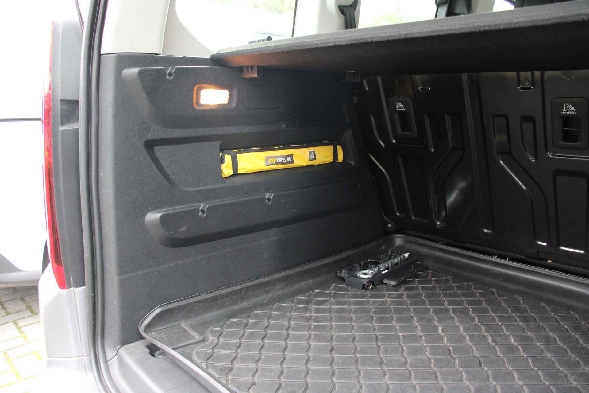 Opel Combo Tour 1.2 Turbo L1H1 EDITION 5-PERSOONS | NAVI | CLIMA | CRUISE | PARK SENS | PRACHTIGE STAAT! - 33/40