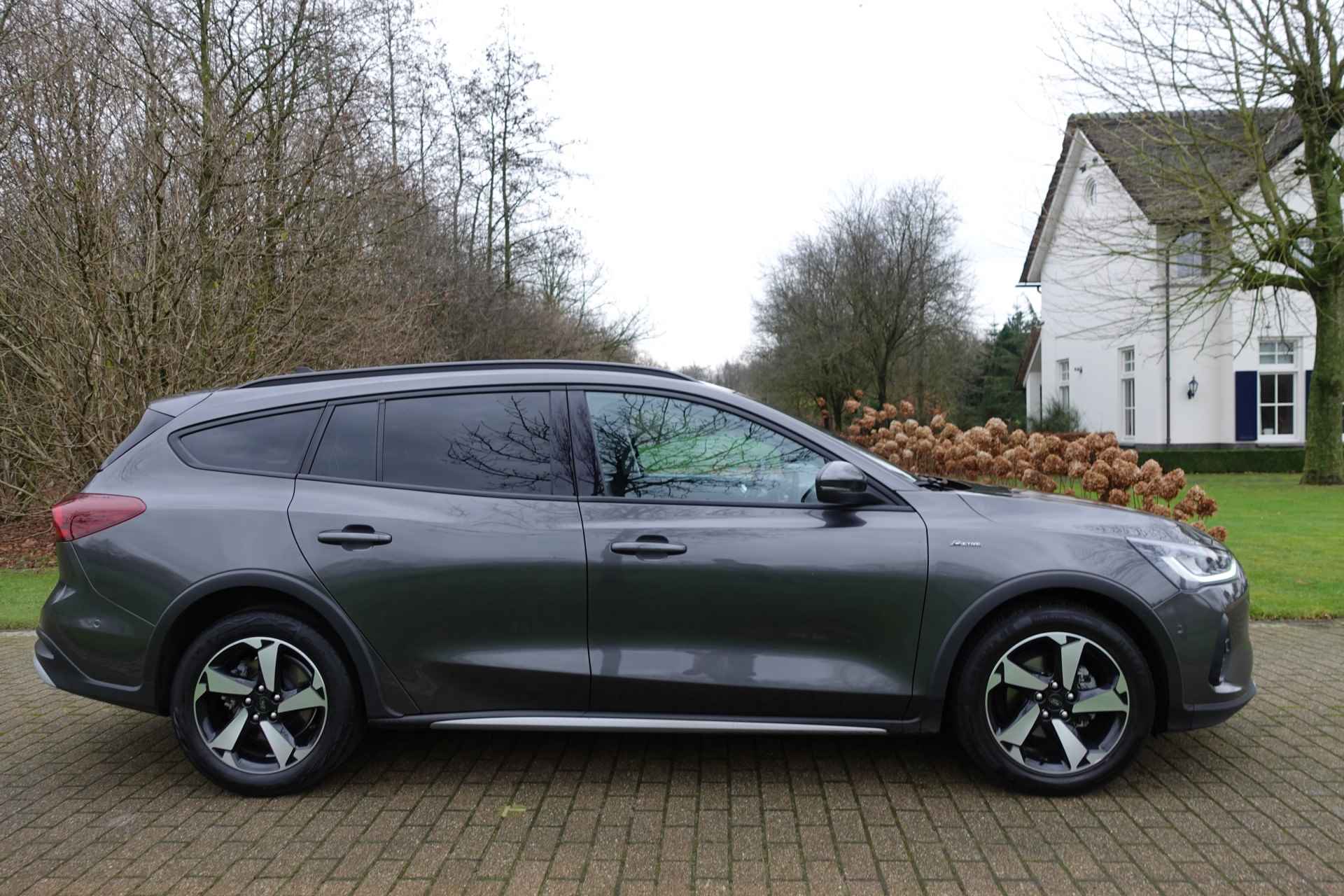 Ford FOCUS Wagon 1.0 EcoBoost Hybrid Active Style X Stoelverwarming, Stuurverwarming, Vooruit verwarmd, Led, Winterpakket - 6/43