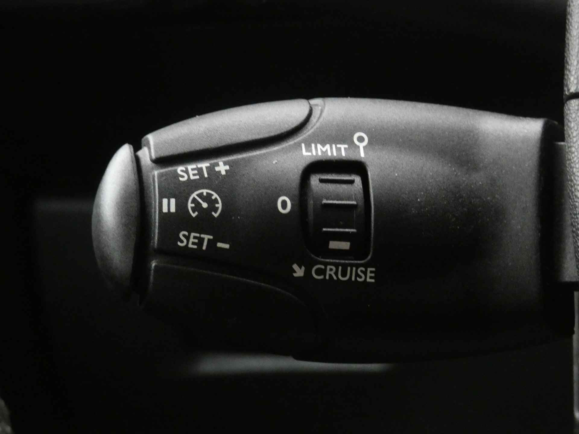 Citroën DS DS3 1.2 80PK So Chic | HIFI Sound | Navigatie | Parkeercamera | LED | Org. NL - 30/55