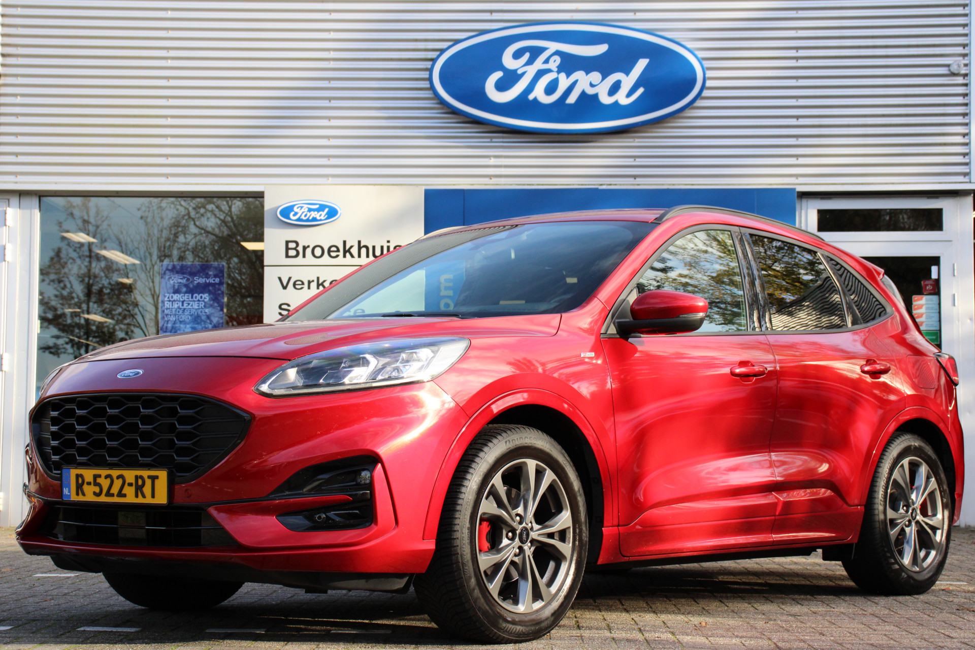 Ford Kuga 1.5EB ST-LINE X | DEALER OH! | TREKHAAK 1800KG | CAMERA | WINTERPACK | PARK SENS V+A | EL. ACHTERKLEP | PRACHTIGE STAAT!!