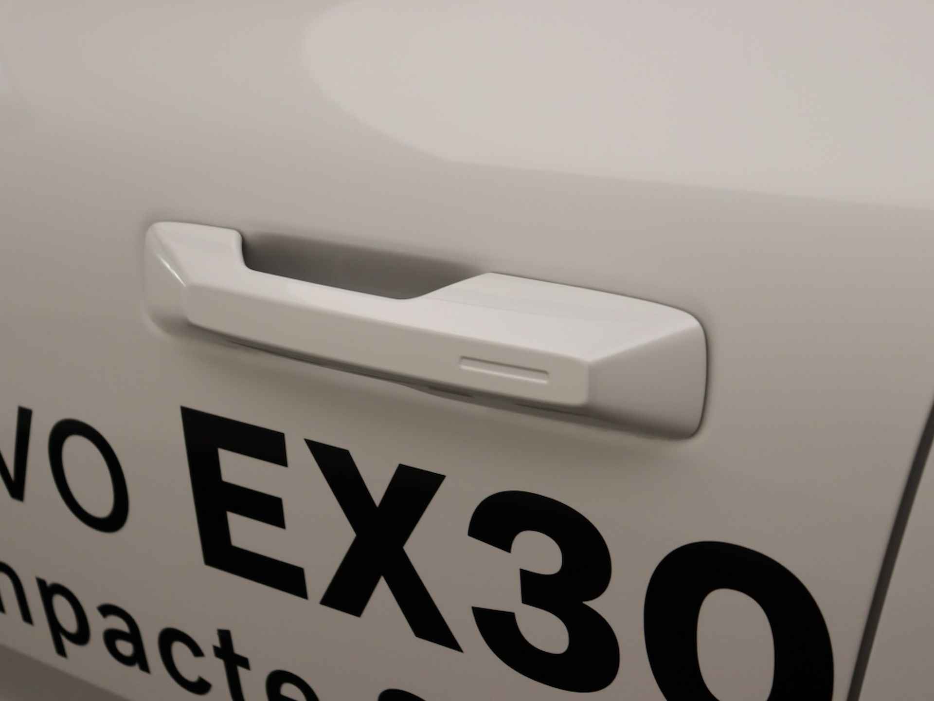 Volvo EX30 EXTENDED RANGE (SINGLE) ULTRA 19INCH PANORAMADAK HARMAN KARDON - 34/36