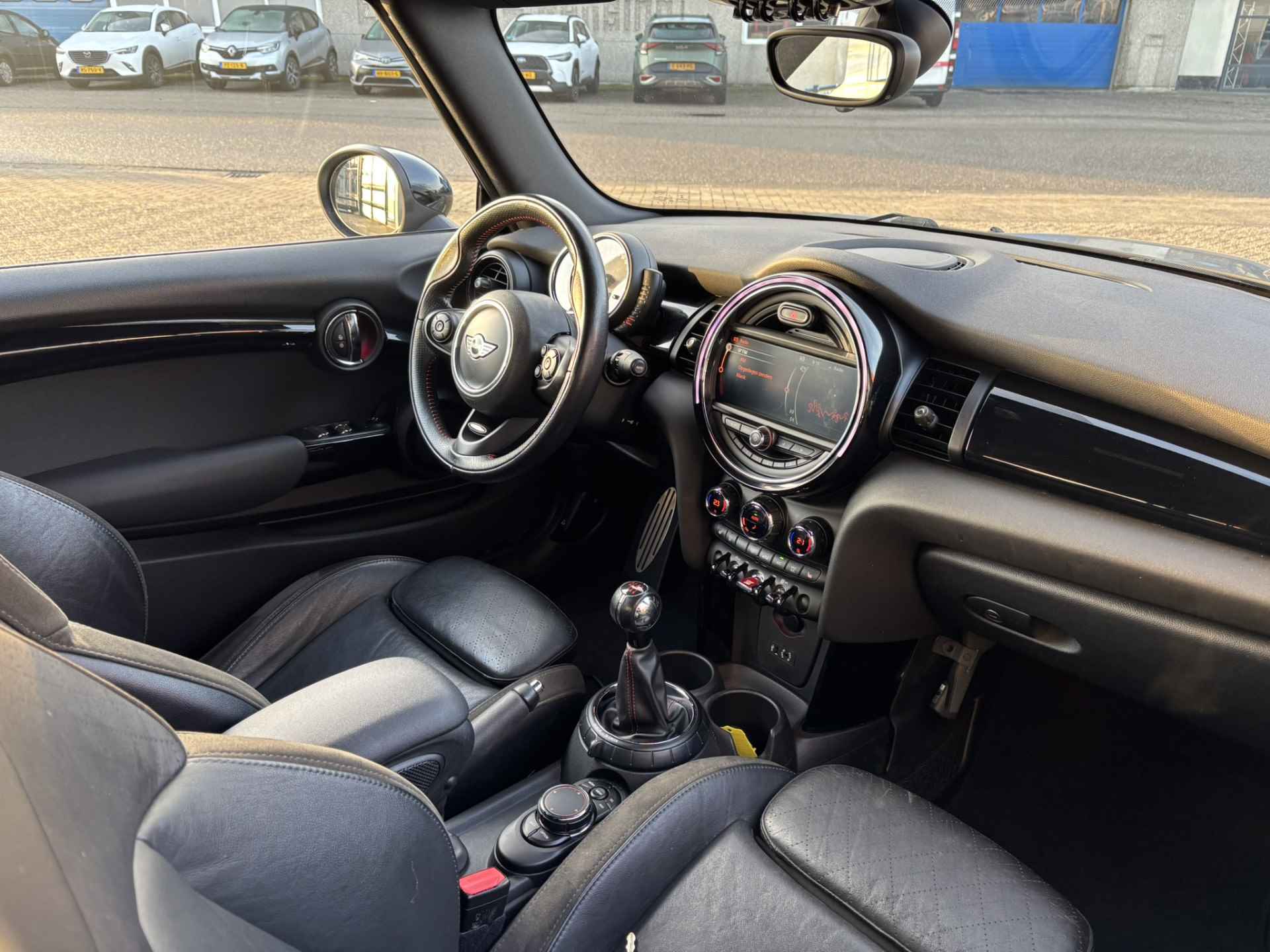 MINI Cabrio 1.5 Cooper Chili Serious Business / NL Auto / John Cooper Works Pakket! / Navi / - 7/41