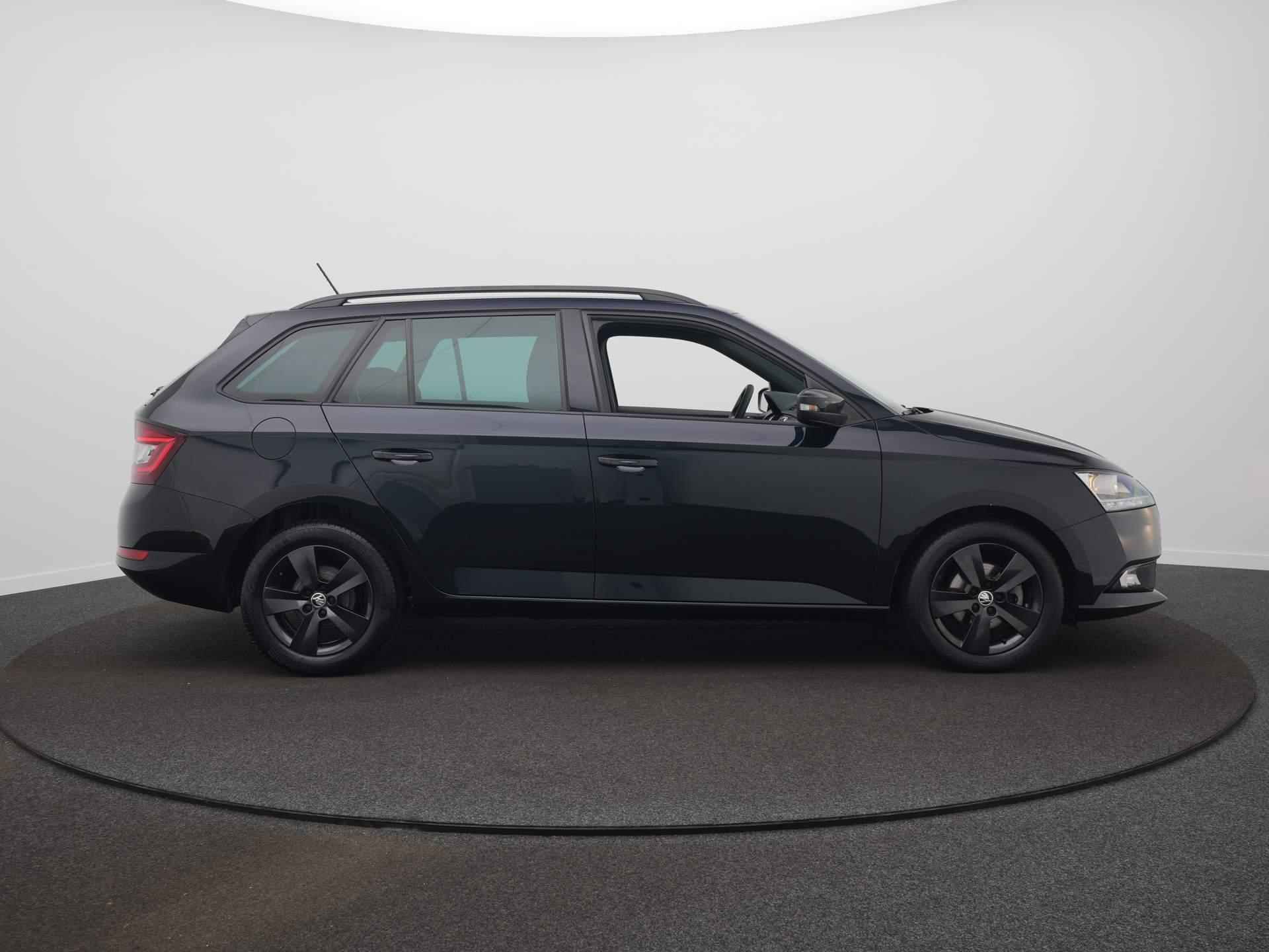 Skoda Fabia Combi 1.0 TSI Sport Business Airco / App-Connect / Parkeersensoren - 4/36