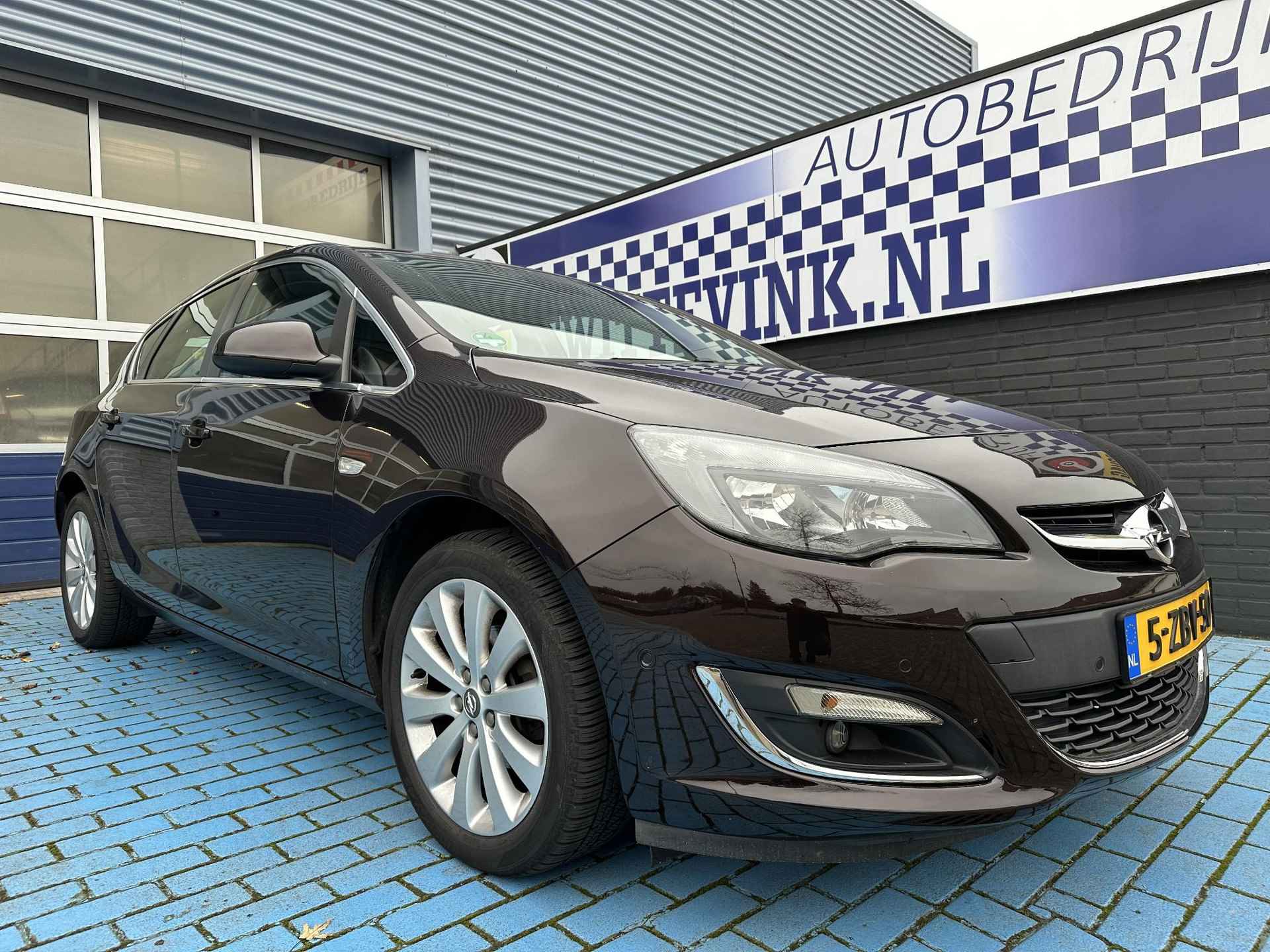 Opel Astra 1.4 Turbo CRUISE TREKHAAK ALL SEASON H-LEER - 4/17