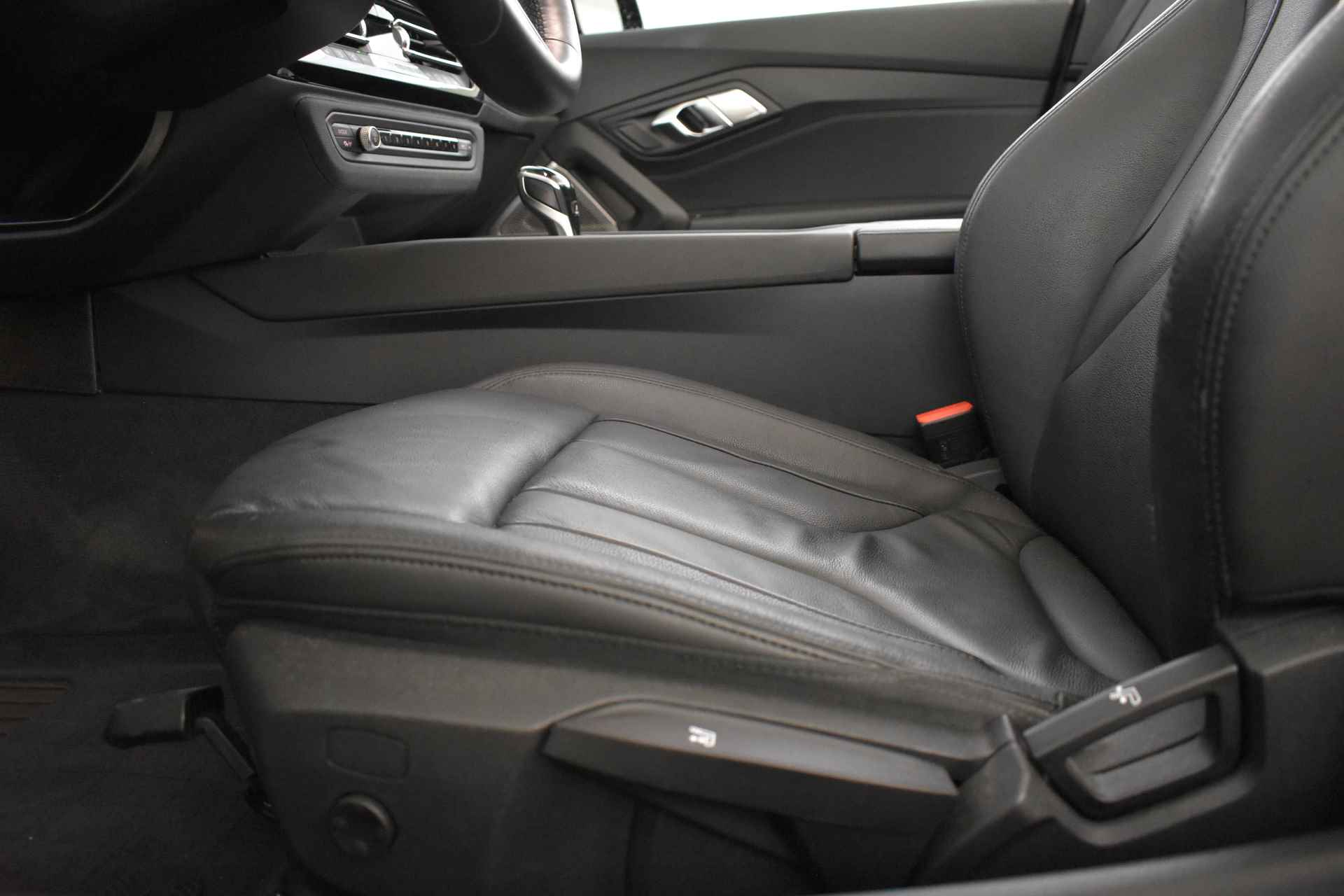 BMW Z4 Roadster sDrive20i High Executive Automaat / Comfort Access / Harman Kardon / Head-Up / Live Cockpit Professional / Leder / Stoelverwarming - 8/54