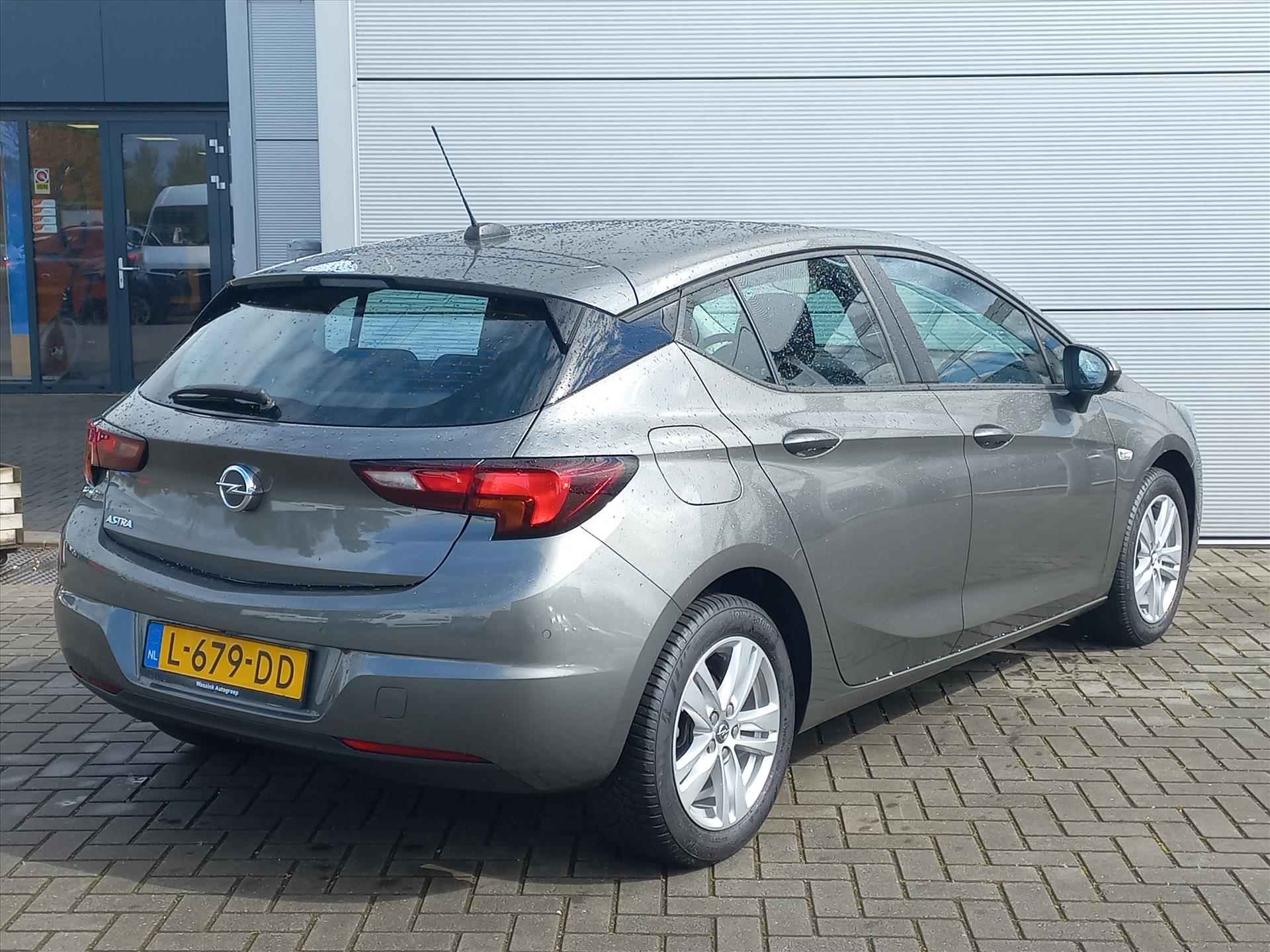 Opel Astra 1.2T 110pk EDITION | Airconditioning | Navigatie | Lm velgen | Camera | Parkeersensoren voor en achter - 4/37