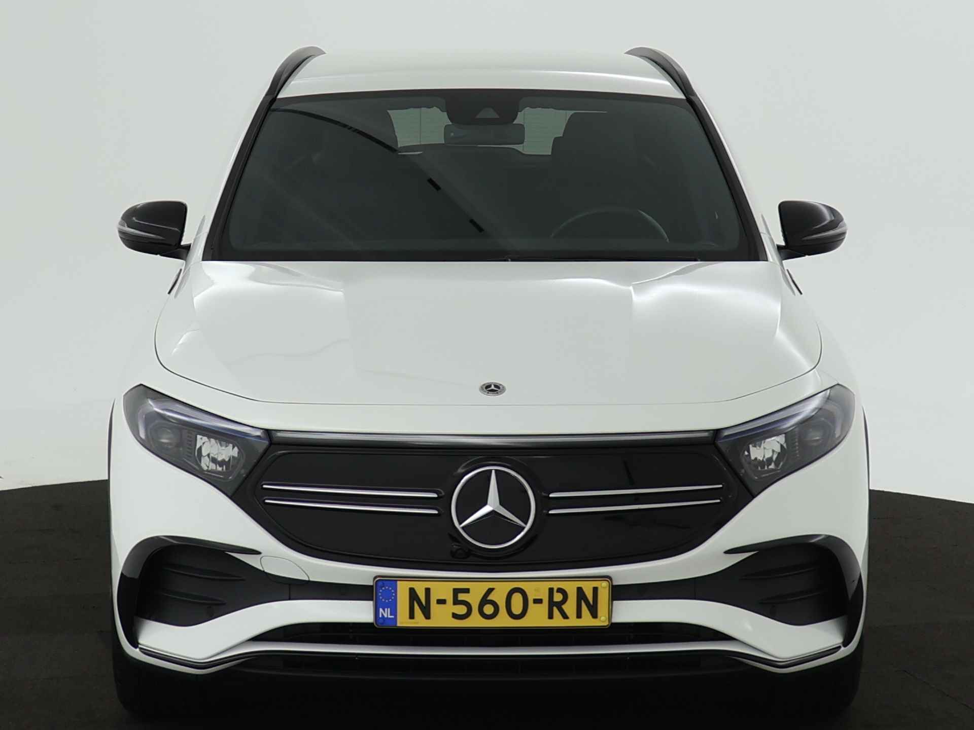 Mercedes-Benz EQA 250 Business Solution AMG 67 kWh | Trekhaak | AMG Styling | Night Pakket | Inclusief 24 maanden MB Certified garantie voor Europa. - 27/45