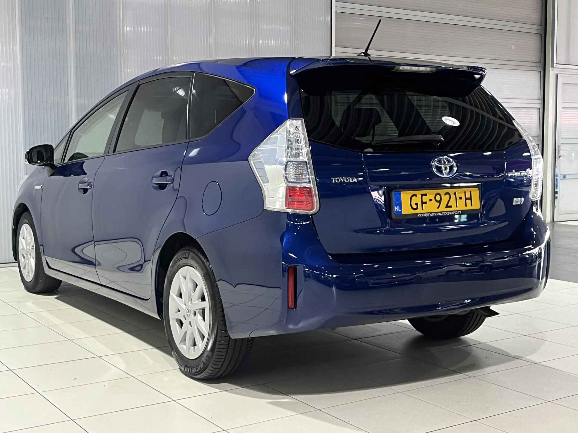 Toyota Prius Wagon 1.8 Dynamic Aspiration Business | HUD | Leder | Panoramadak | Navigatie | 7-persoons - 11/37