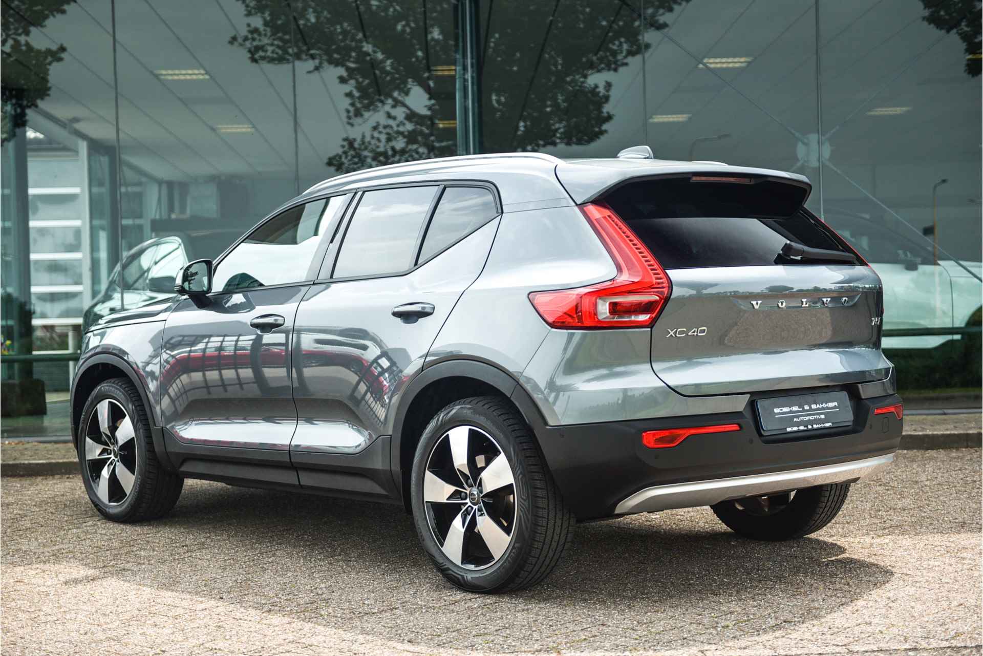 Volvo XC40 2.0 T5 AWD Intro Edition - Panodak - Harman/Kardon - Memory - 3/54