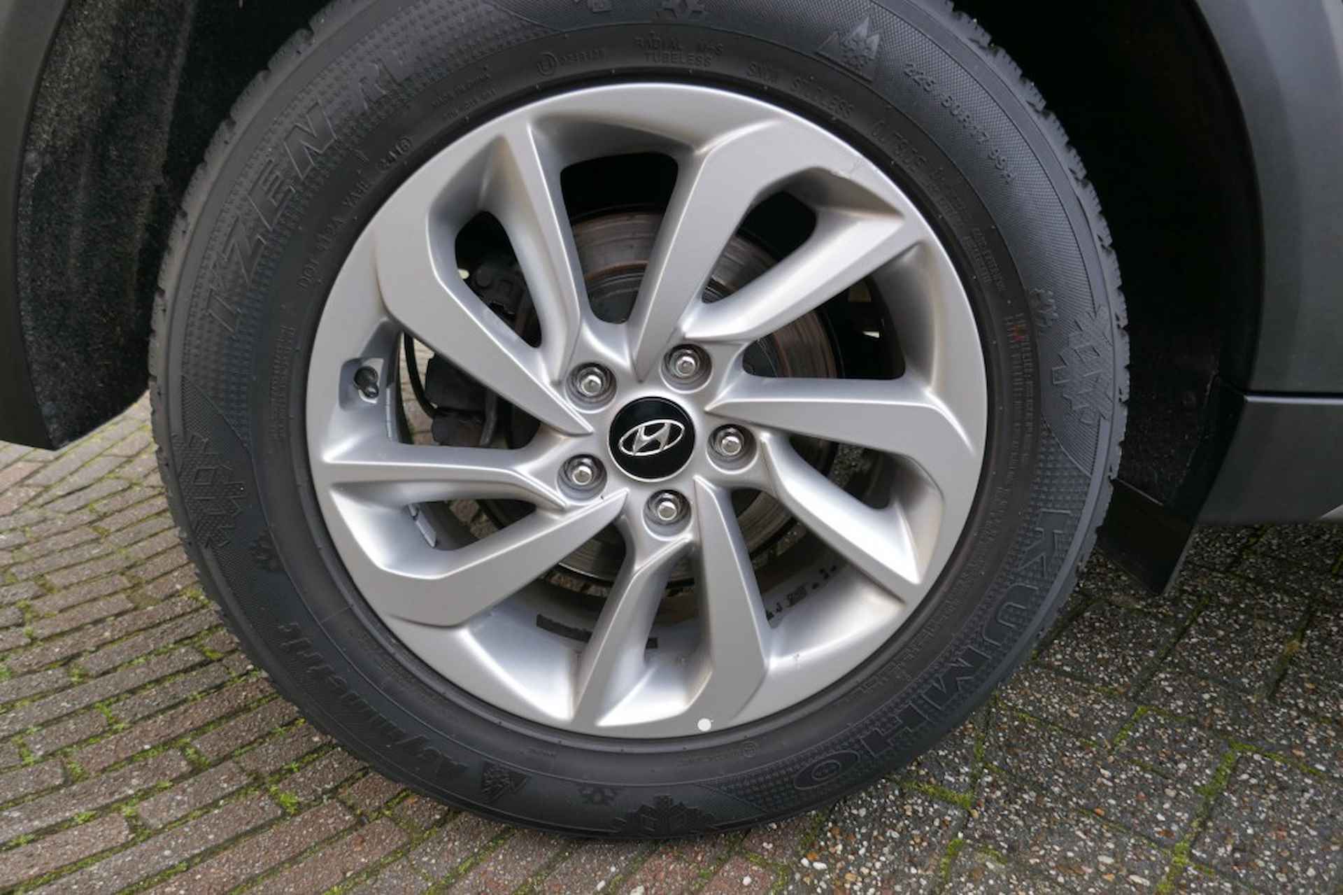 HYUNDAI Tucson 1.6 GDI GO!  NAVIGATIE/TREKHAAK/NL AUTO - 34/37