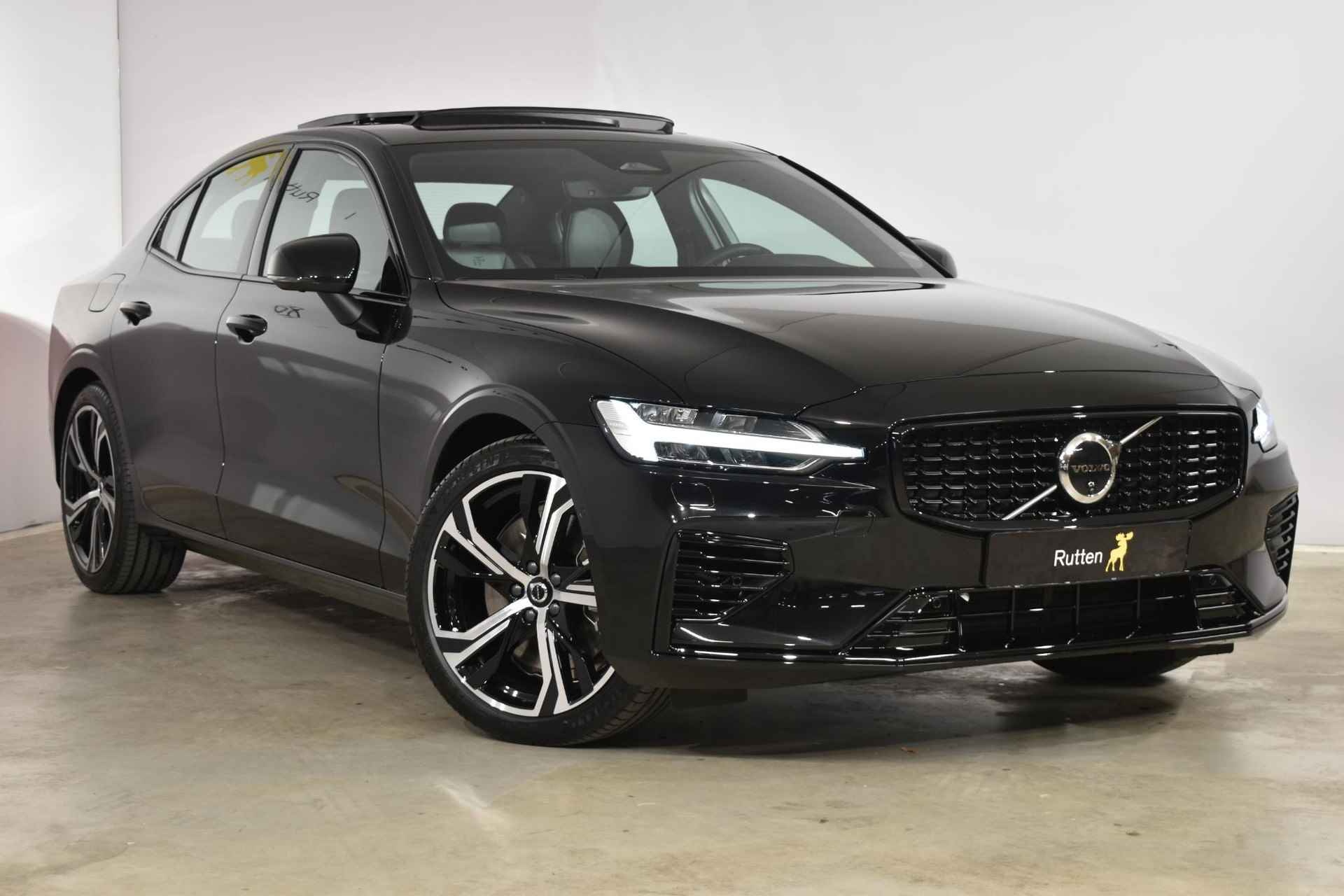 Volvo S60 T6 350PK Automaat AWD Ultimate Dark / Nappa leder / Stoel-Stuurverwarming / 360 Visual Park Assist / Elektrische stoelen / Schuif-Kanteldak / 19'' Velgen / - 3/42