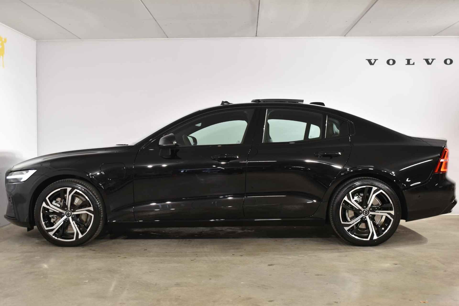 Volvo S60 T6 350PK Automaat AWD Ultimate Dark / Nappa leder / Stoel-Stuurverwarming / 360 Visual Park Assist / Elektrische stoelen / Schuif-Kanteldak / 19'' Velgen / - 8/42