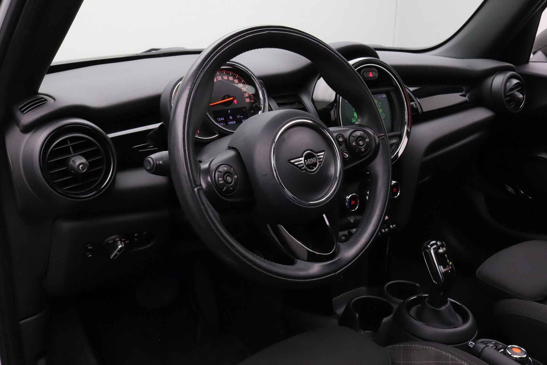 MINI 5-deurs 1.5 Cooper Chili | Glazen panoramadak | Apple CarPlay | Comfort Access | - 15/26