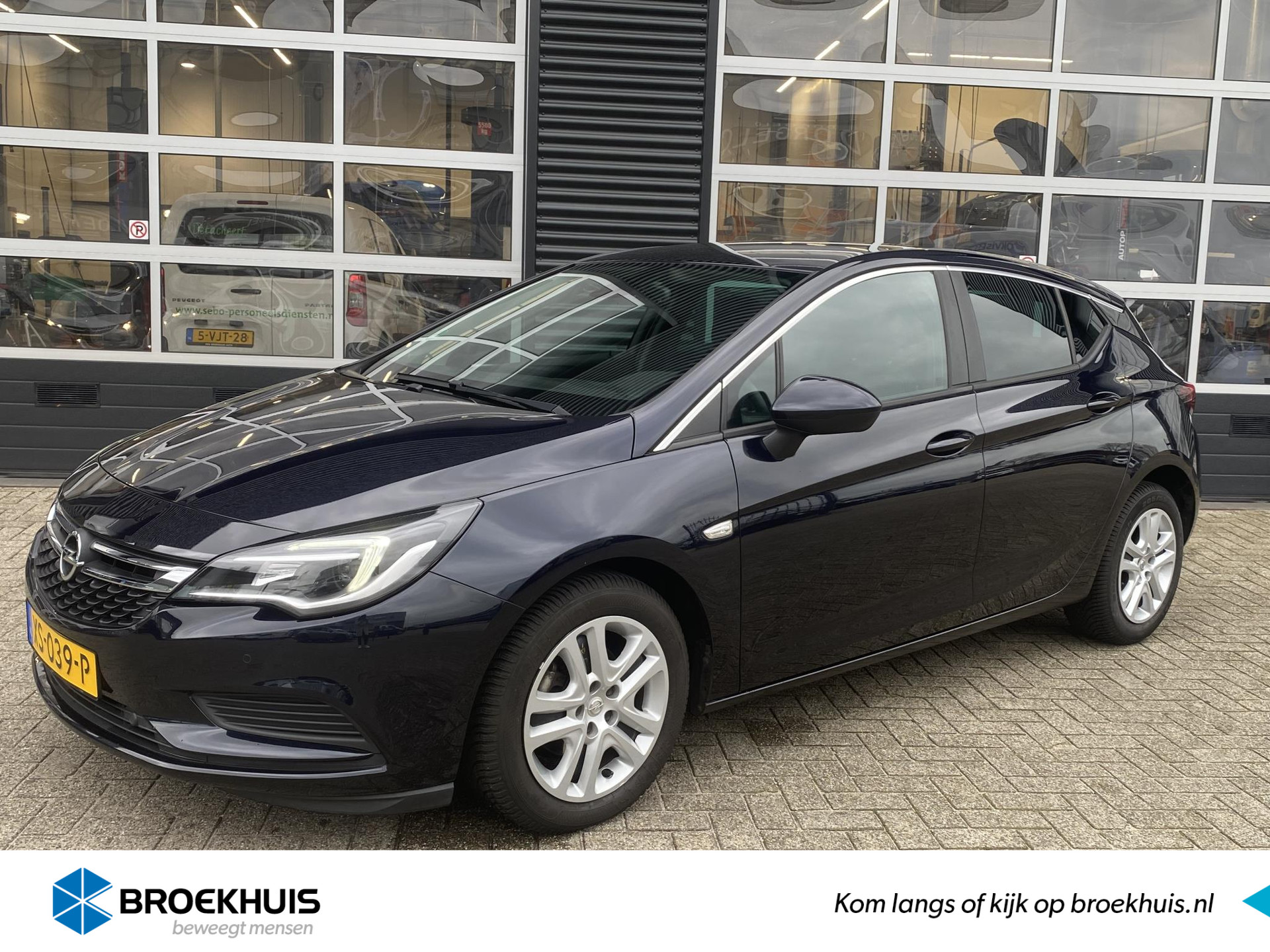 Opel Astra 1.4 Turbo Business  | Apple Carplay / Android Auto | Navi | Automatische Airco | Achteruitrij Camera | bij viaBOVAG.nl