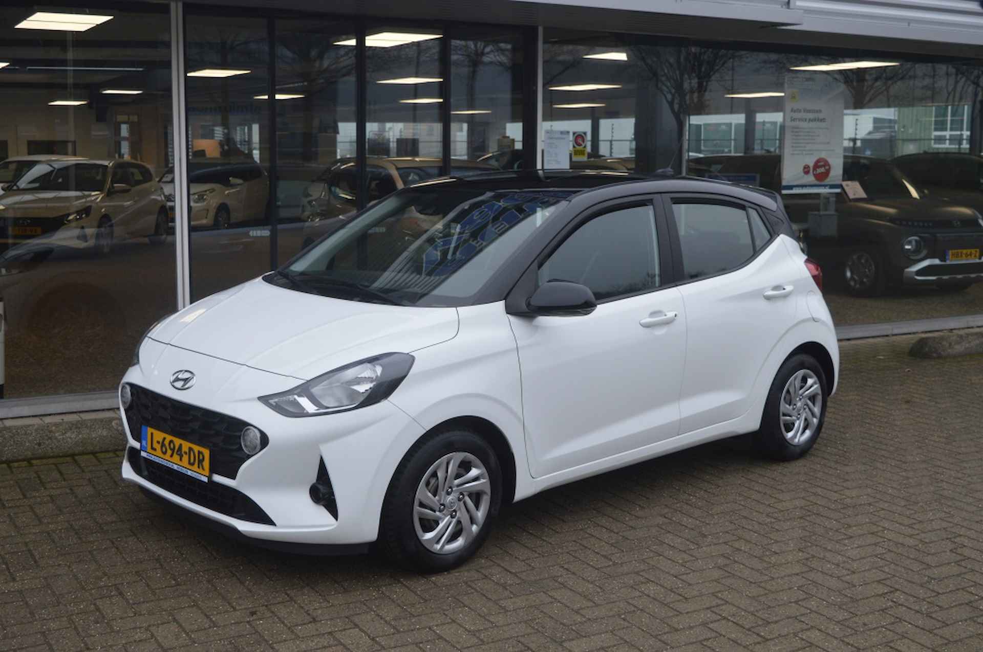 Hyundai i10 1.0 Comfort Two-tone Carplay Winterpakket - 2/19