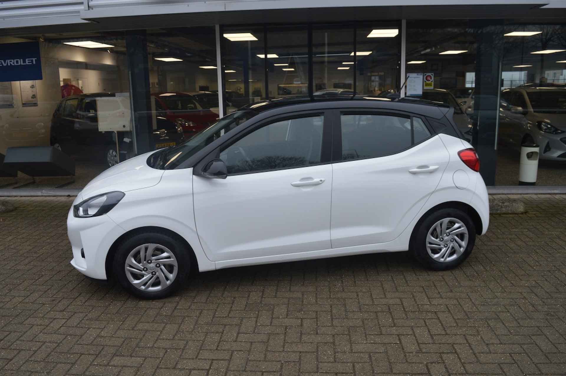 Hyundai i10 1.0 Comfort Two-tone Carplay Winterpakket - 6/19