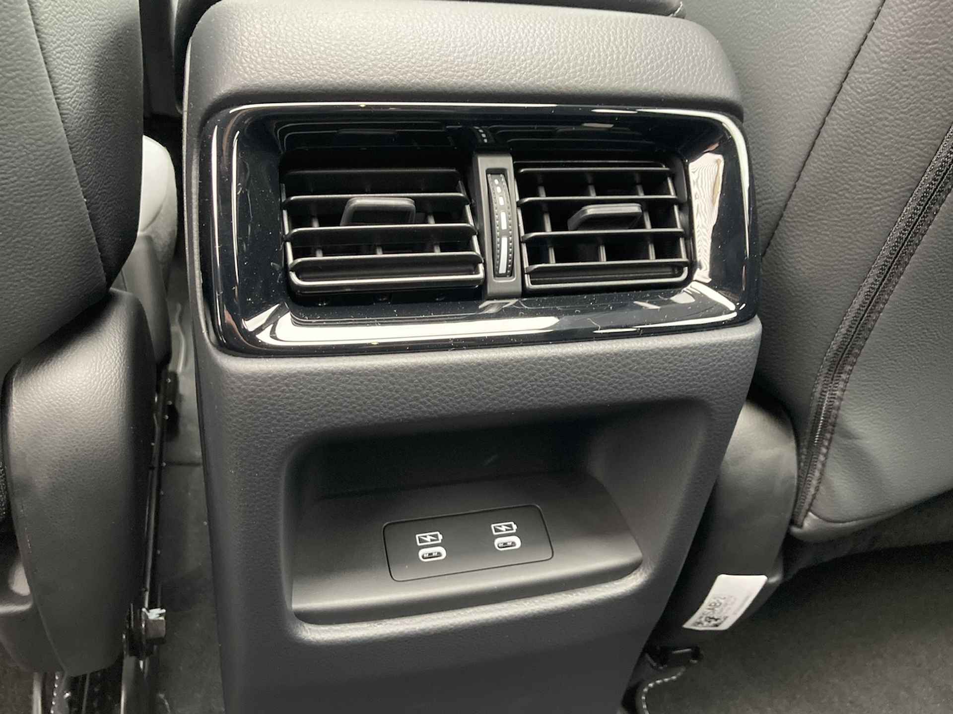 HONDA CR-V 2.0 Plug-In Hybrid 184pk 2WD Automaat Advance Tech | Leer | Panoramadak | BOSE Audio | Navigatie Apple Car Play | Dodehoek Detectie | - 30/39