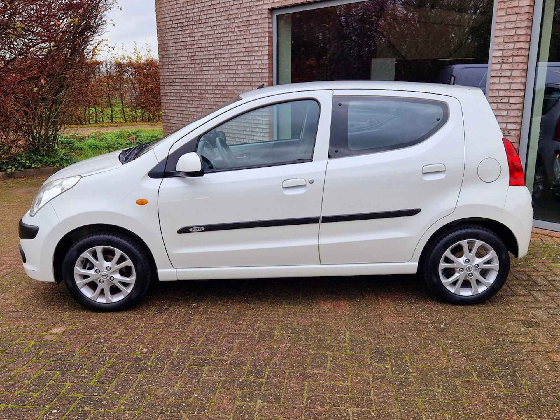 NISSAN Pixo 1.0 ACENTA/AIRCO/NETTE STAAT/GARANTIE - 5/21