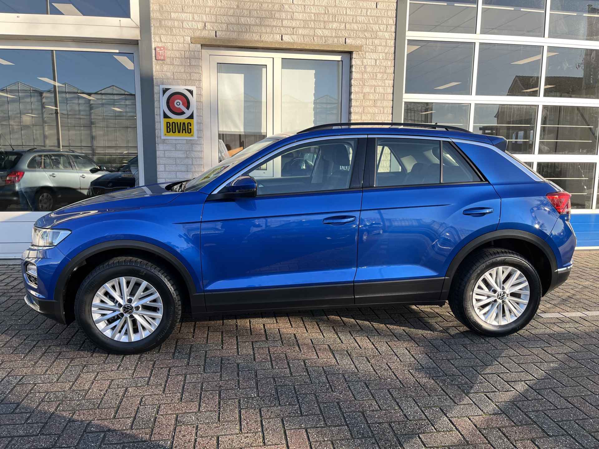 Volkswagen T-Roc 1.0 TSI Style / CLIMA/ ADAPT-CRUISE/ TREKHAAK/ BLUETOOTH/ PARKEERSENSOREN V+A/ DAB/ CAMERA - 3/34