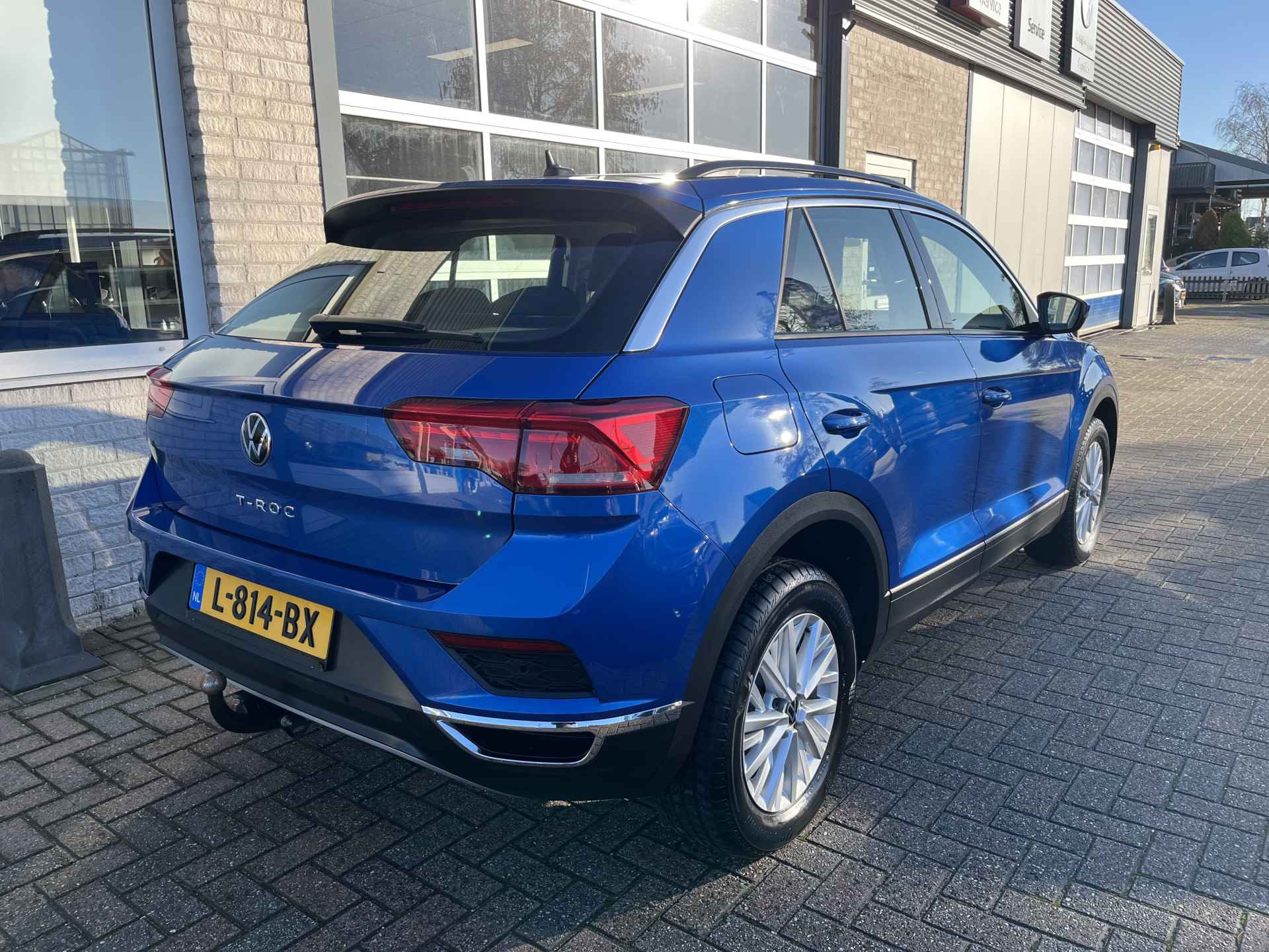 Volkswagen T-Roc 1.0 TSI Style / CLIMA/ ADAPT-CRUISE/ TREKHAAK/ BLUETOOTH/ PARKEERSENSOREN V+A/ DAB/ CAMERA - 29/34