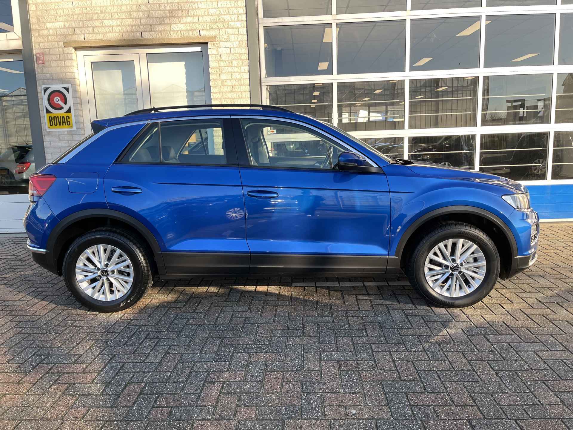 Volkswagen T-Roc 1.0 TSI Style / CLIMA/ ADAPT-CRUISE/ TREKHAAK/ BLUETOOTH/ PARKEERSENSOREN V+A/ DAB/ CAMERA - 30/34