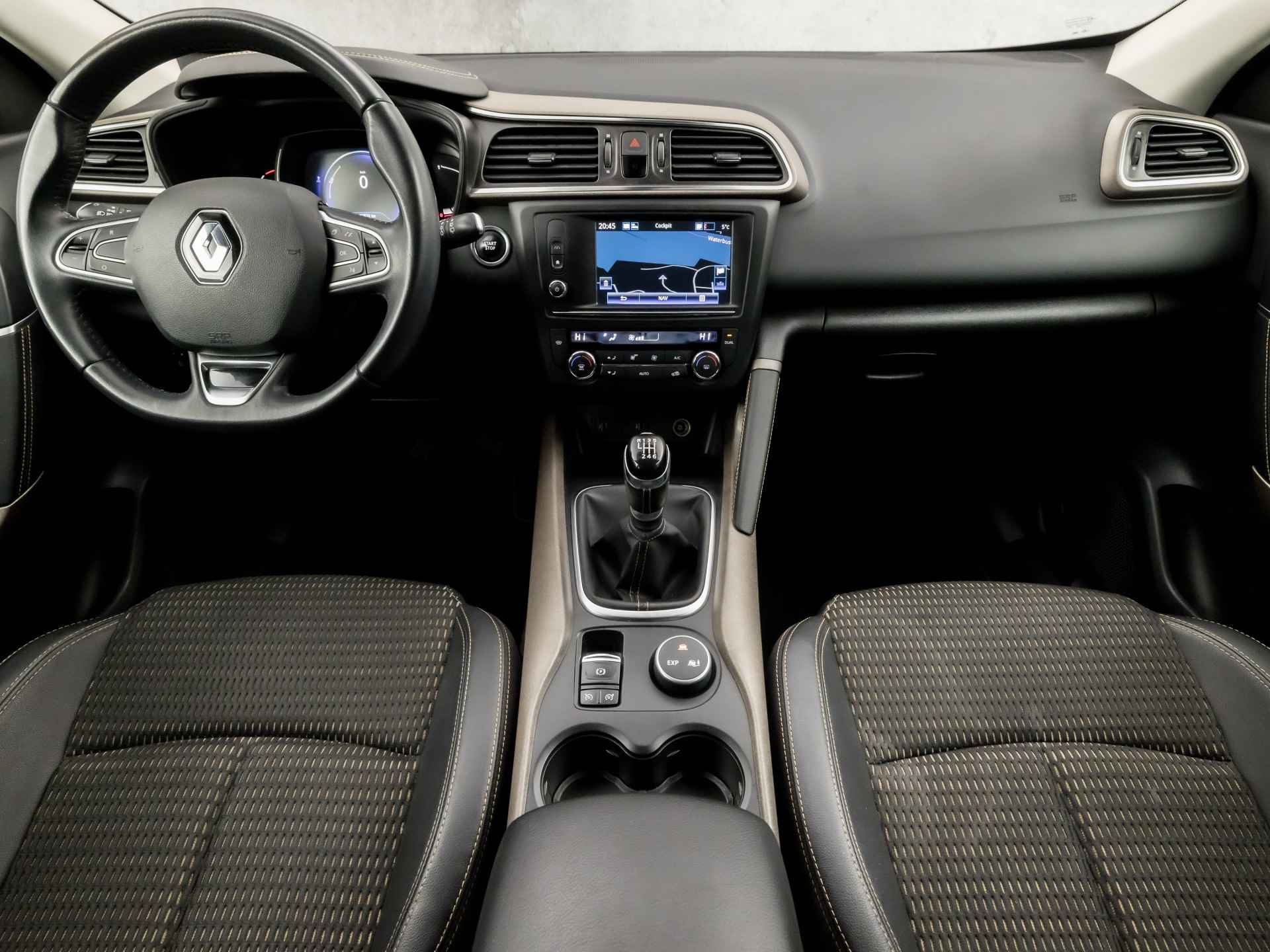 Renault Kadjar 1.2 TCe Bose (NAVIGATIE, 1e EIGENAAR, DIGITAL COCKPIT, CLIMATE, LEDER, SPORTSTOELEN, CRUISE, GETINT GLAS, KEYLESS, NIEUWSTAAT) - 6/26