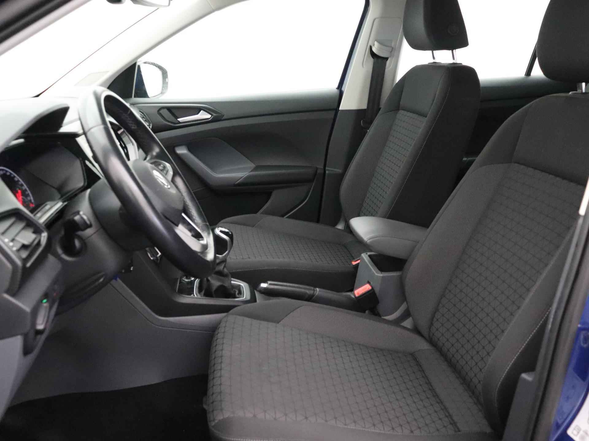 Volkswagen T-Cross 1.0 TSI Life | NIEUW BINNEN | Navigatie | Stoelverwarming | Parkeersensoren | ACC | 16" | Trekhaak | - 4/10