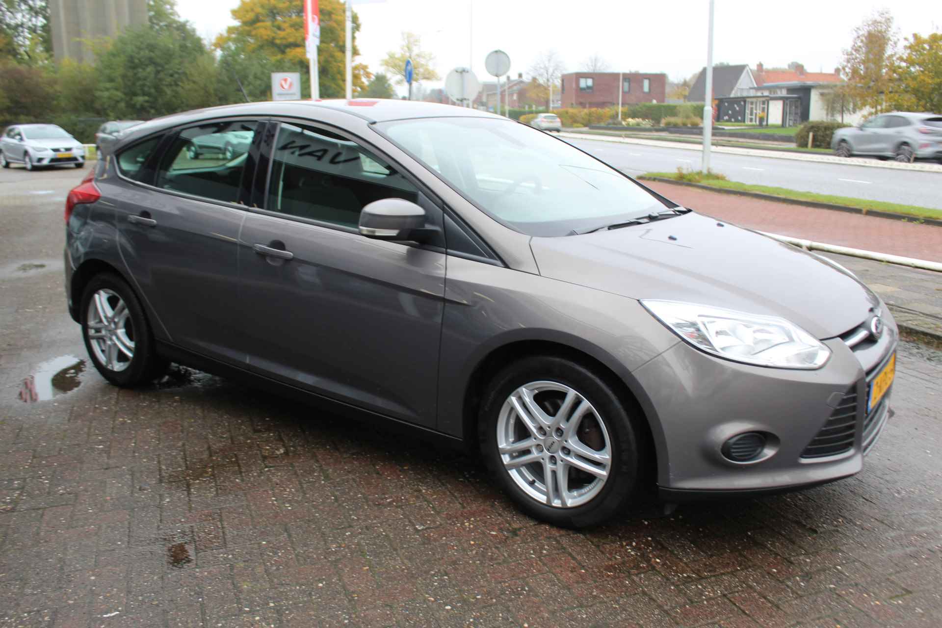 Ford Focus 1.0 EcoBoost Trend , 100pk Airco, Cruise control , Trekhaak , Parkeersensoren achter , LM velgen Dist-riem reeds vervangen - 35/39