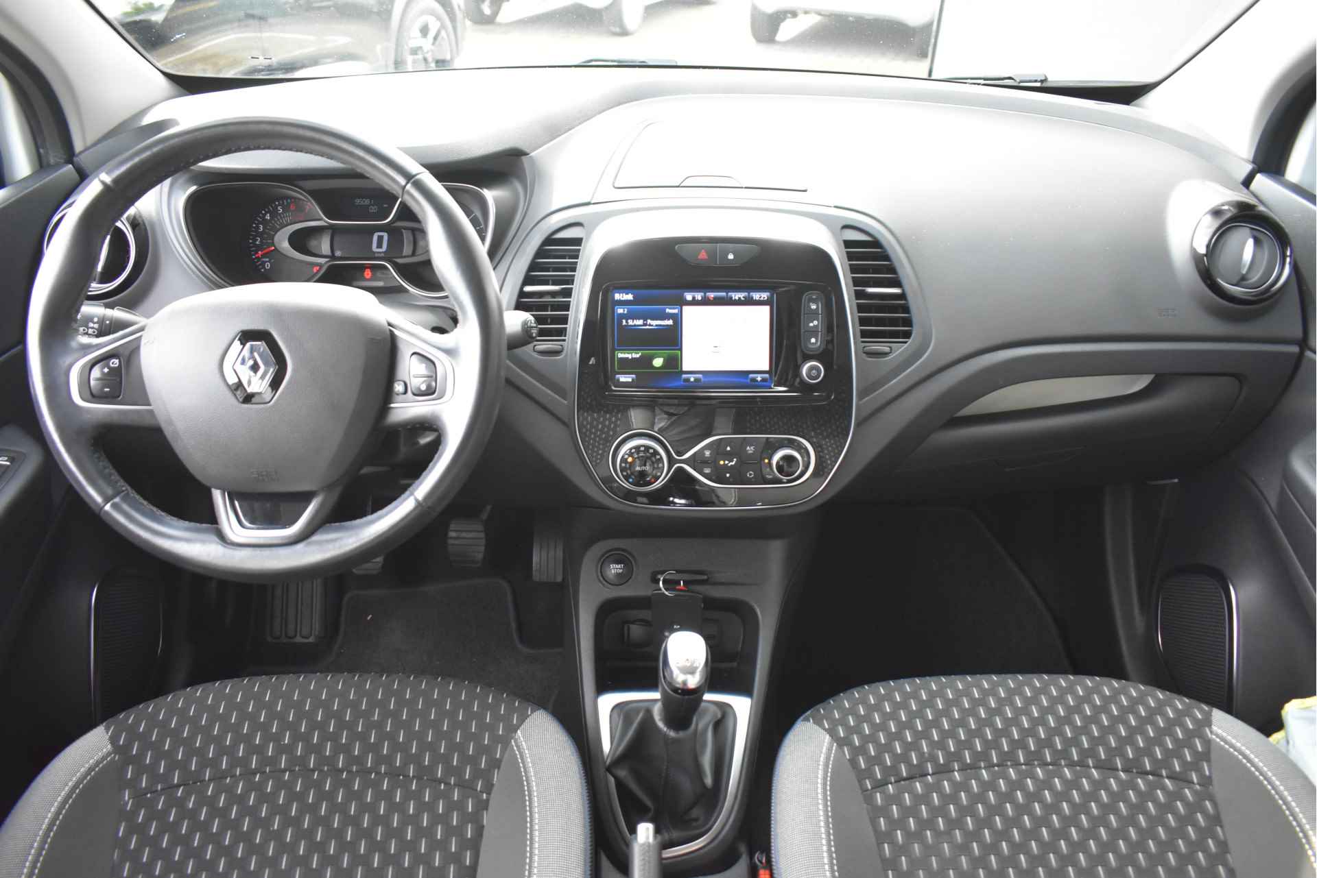 Renault Captur 0.9 TCe Intens | Achteruitrijcamera | Allseason Banden | Parkeersensoren V/A | Navigatie | Climate Control | 16"LMV !! - 11/35