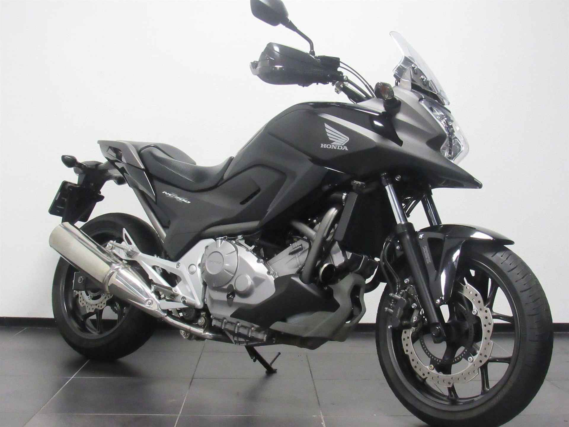 Honda NC 700 X ABS - 2012 - 2/6