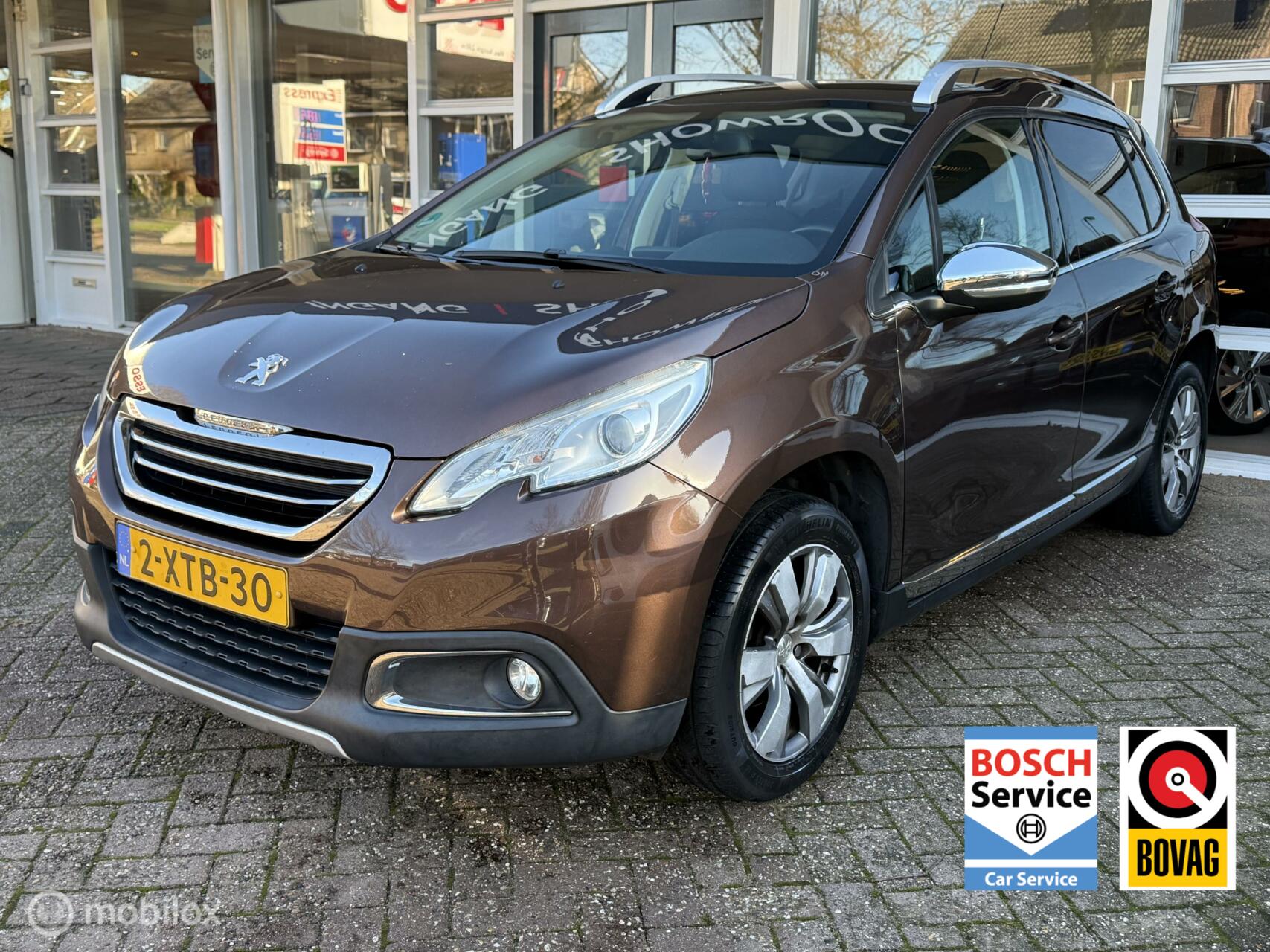 Peugeot 2008 1.2 PureTech Blue Lease Executive Automaat, Navi, Pdc, Lm..