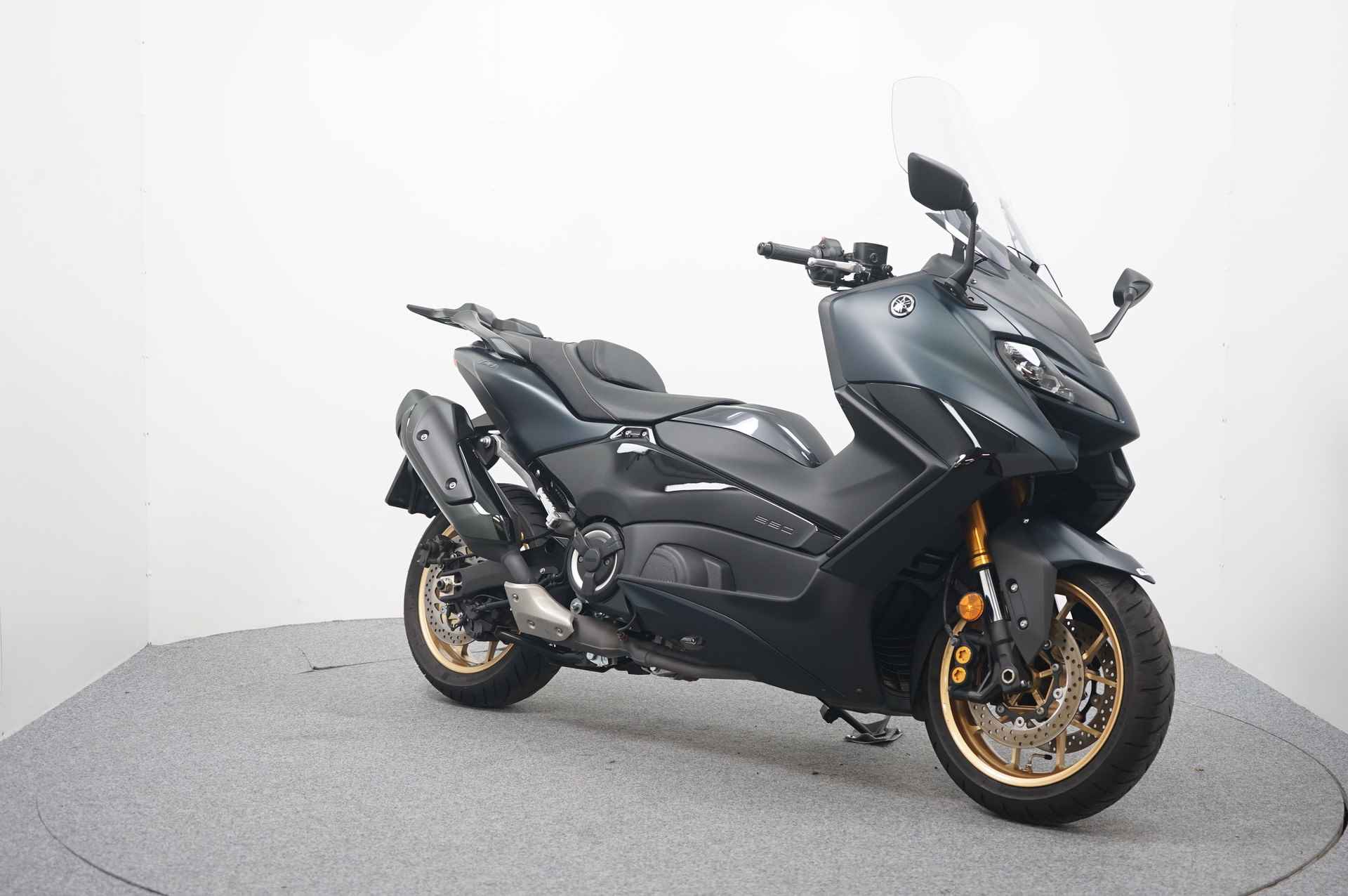 Yamaha T-MAX 560 TECH MAX - 2/13