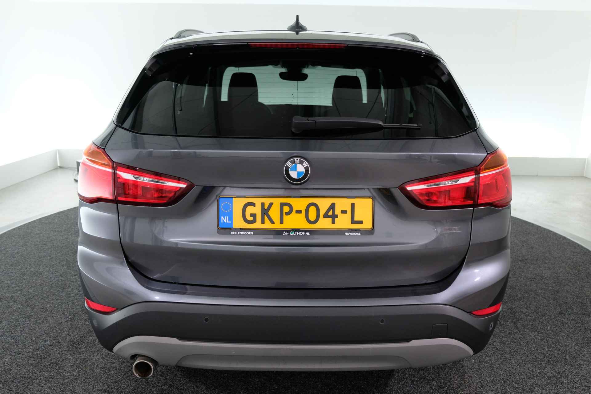 BMW X1 sDrive16d Executive / CRUISE / CLIMA / STOELVERW. / NAVI / - 16/30