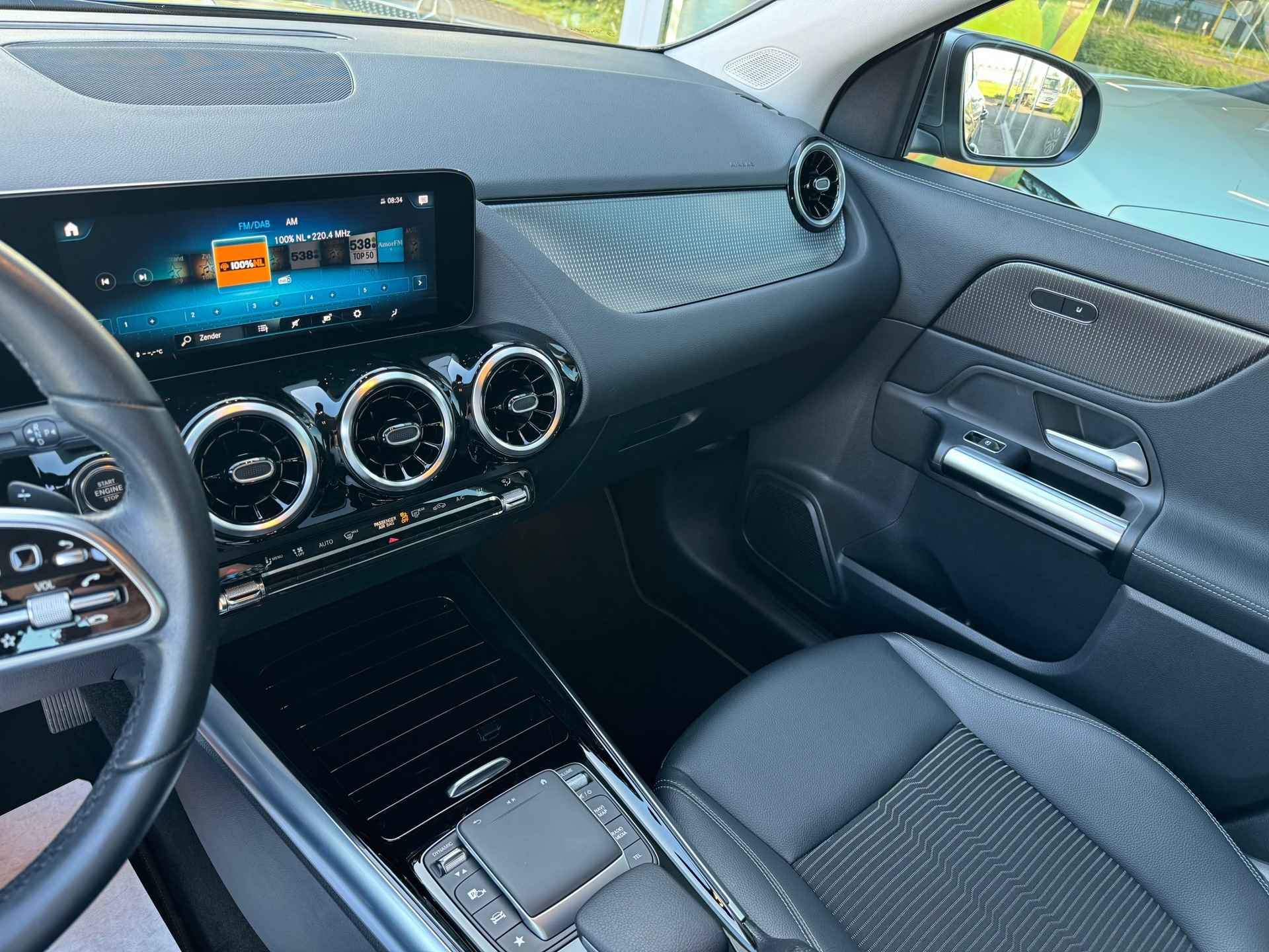 Mercedes-Benz GLA-klasse 250 e Business Line Progressive automaat , afneembare trekhaak ,apple-carplay - 17/27