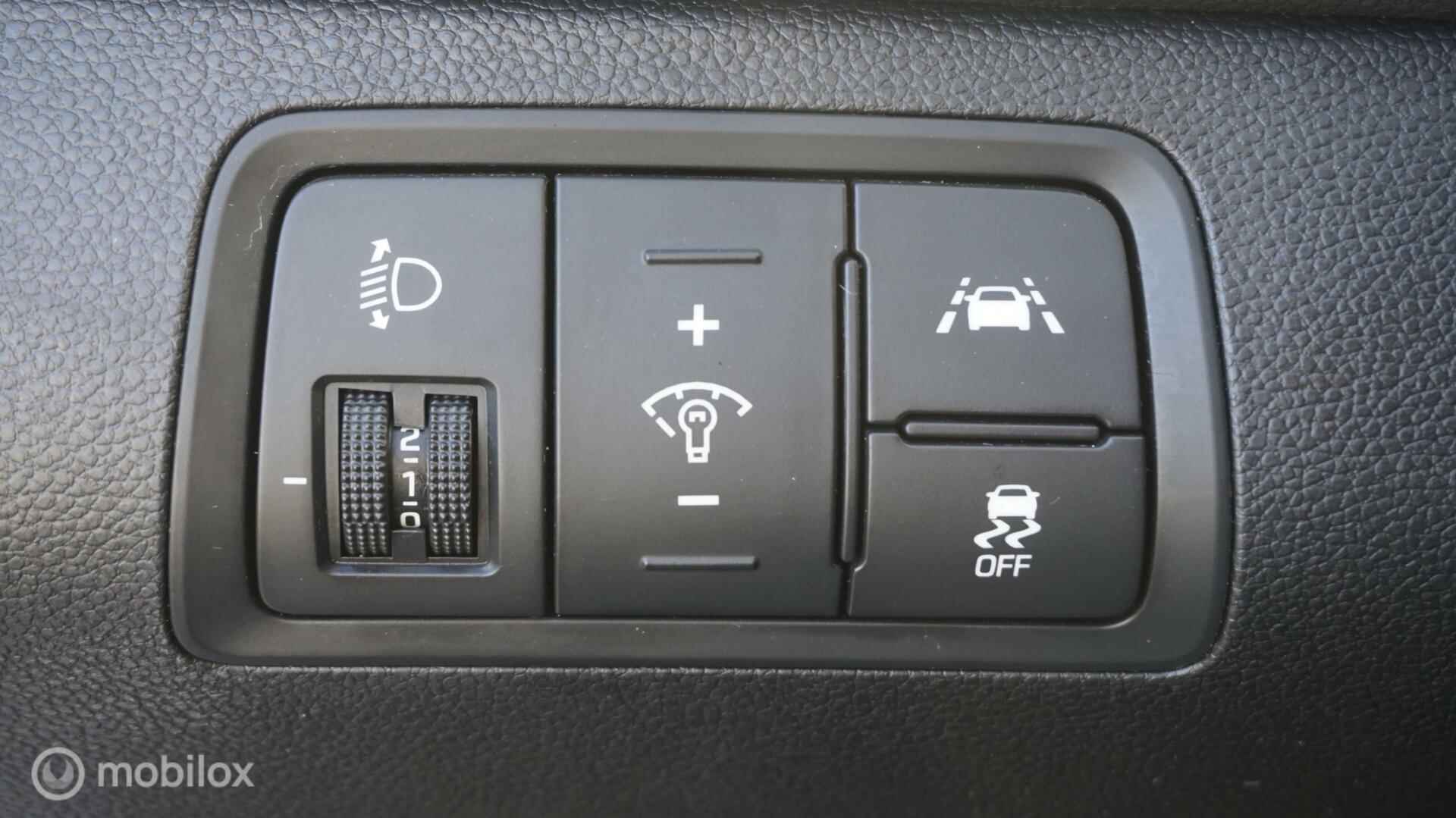 Hyundai i20 1.0 T-GDI Comfort Automaat | Trekhaak | Airco | Camera | Cruise Control - 22/32