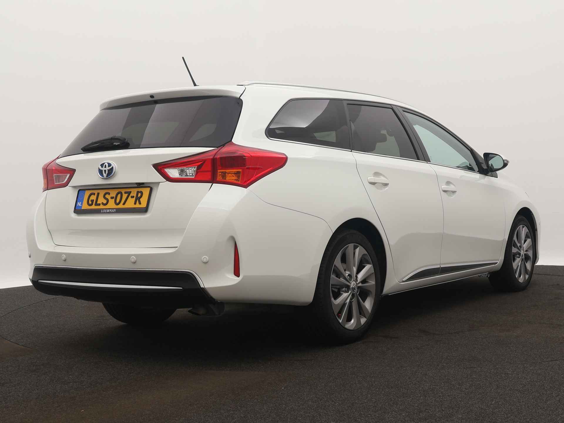 Toyota Auris Touring Sports 1.8 Hybrid Executive Limited TLFS Ryan - 3/44