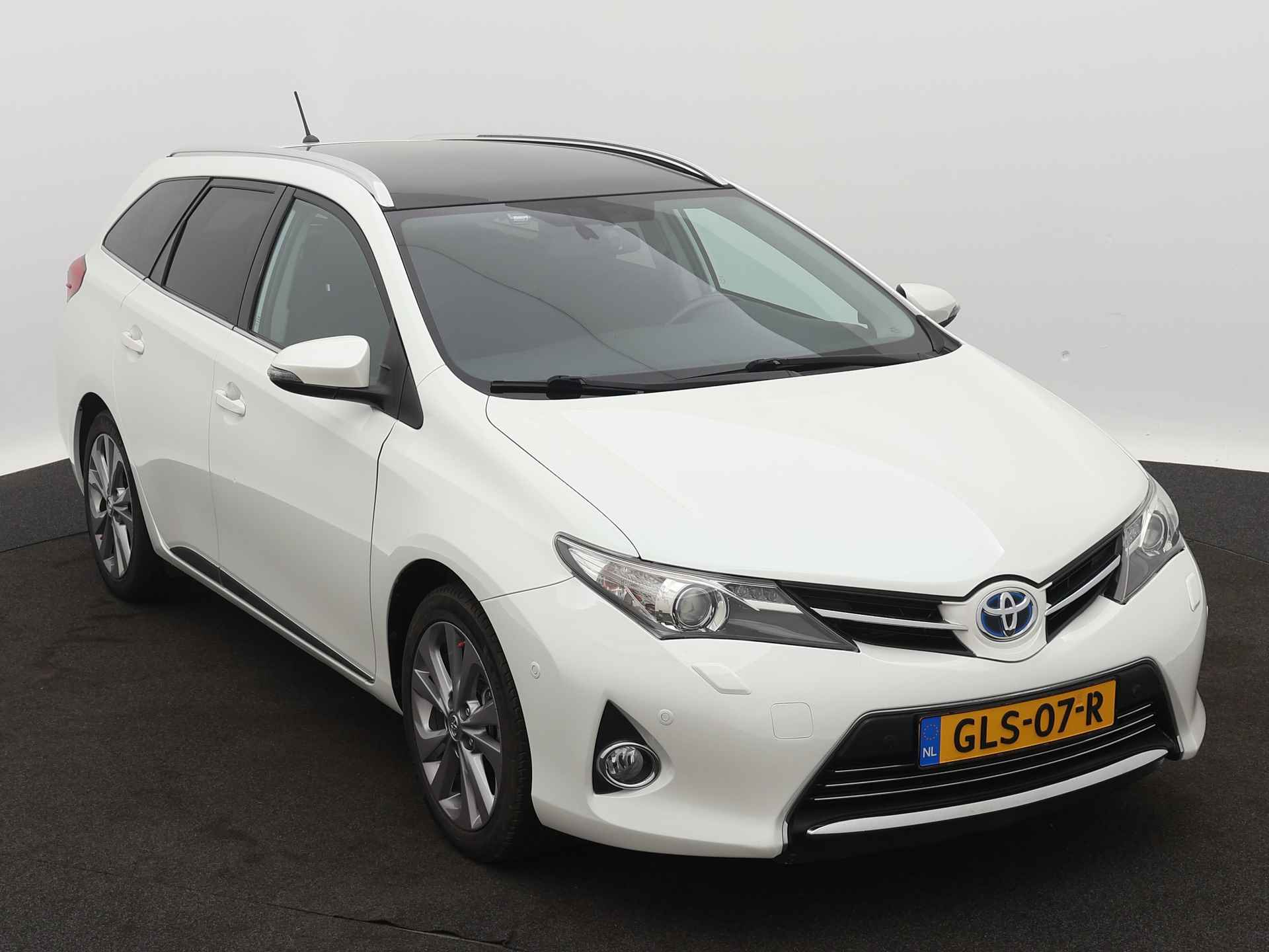 Toyota Auris Touring Sports 1.8 Hybrid Executive Limited TLFS Ryan - 29/44