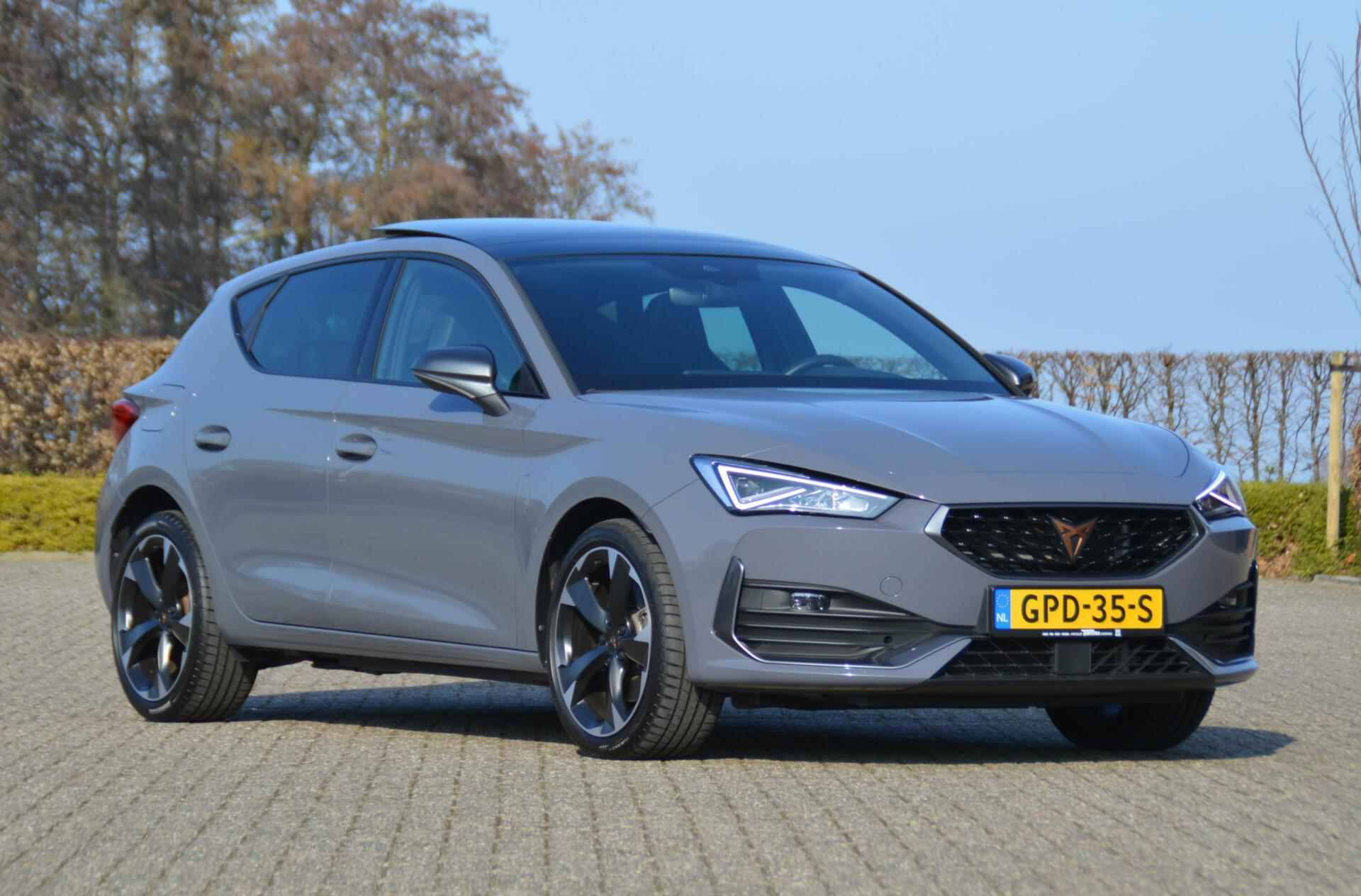 CUPRA Leon 1.4 e-Hybrid 204 pk  VZ Black Edition PHEV panodak - 22/95