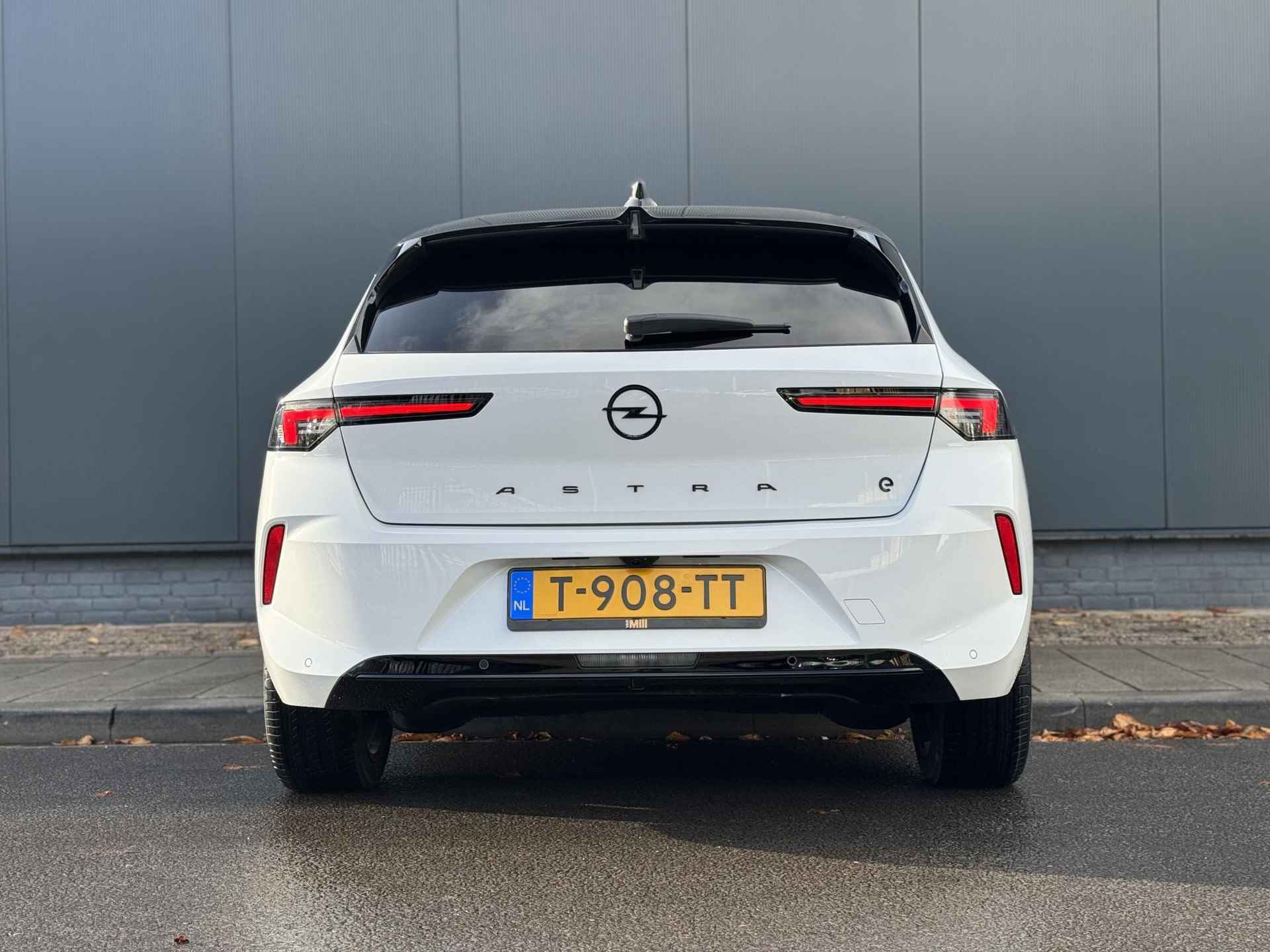 Opel Astra Electric GS 54 kWh | PANORAMADAK | ALCANTARA LEDEREN BEKLEDING | INTELILUX MATRIX VERLICHTING - 7/35